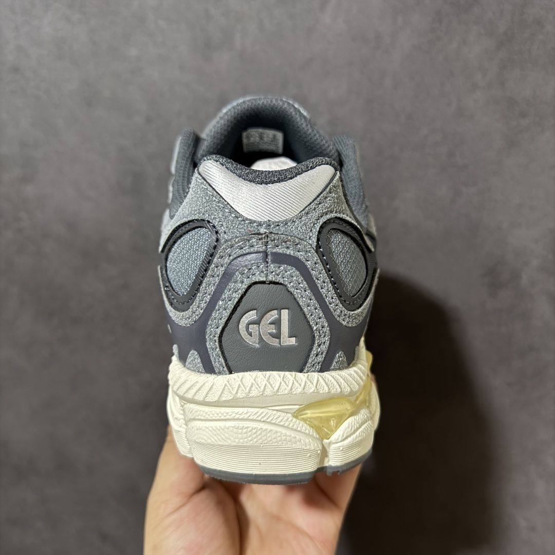 图片[4]-【公司级】Asics Gel-NYC 亚瑟士运动休闲透气专业跑鞋 鞋面采用反绒皮与网布拼接 透气舒适兼具休闲时尚 结合简明的配色 展现品牌的传承及引领复古流行的主题 虎爪造型的LOGO #鞋身稳定包裹系统 支撑鞋身 经典宽大鞋型配备防偏移设计提升包裹性 穿着舒适鞋面透气孔设计 提供透气性！ 货号：1203A739-020 尺码：40 40.5 41.5 42 42.5 43.5 44 45-选品中心