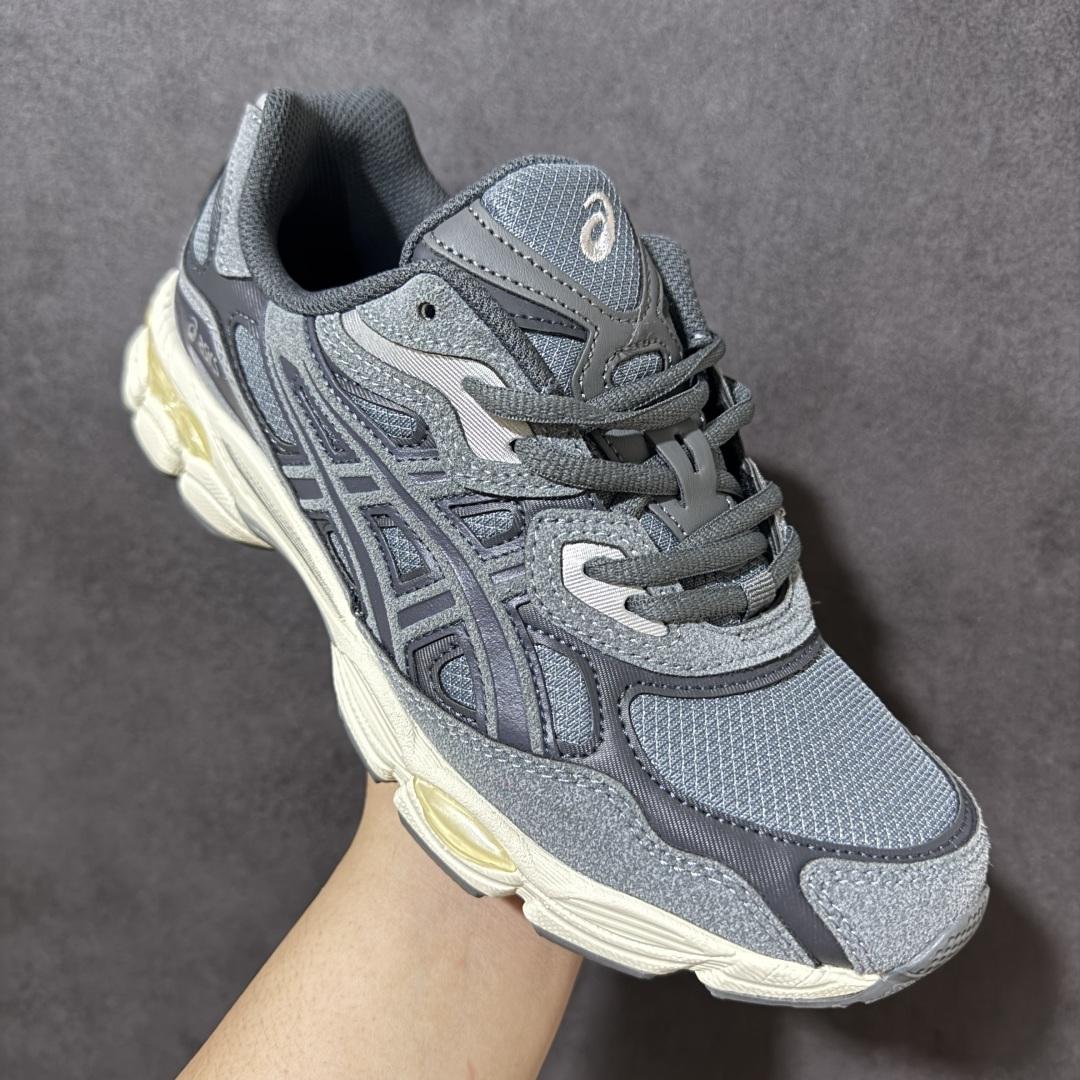 图片[3]-【公司级】Asics Gel-NYC 亚瑟士运动休闲透气专业跑鞋 鞋面采用反绒皮与网布拼接 透气舒适兼具休闲时尚 结合简明的配色 展现品牌的传承及引领复古流行的主题 虎爪造型的LOGO #鞋身稳定包裹系统 支撑鞋身 经典宽大鞋型配备防偏移设计提升包裹性 穿着舒适鞋面透气孔设计 提供透气性！ 货号：1203A739-020 尺码：40 40.5 41.5 42 42.5 43.5 44 45-选品中心