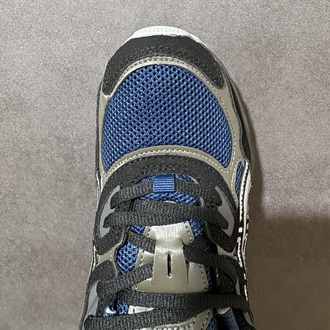 图片[5]-【公司级】Asics Gel-NYC 亚瑟士运动休闲透气专业跑鞋 鞋面采用反绒皮与网布拼接 透气舒适兼具休闲时尚 结合简明的配色 展现品牌的传承及引领复古流行的主题 虎爪造型的LOGO #鞋身稳定包裹系统 支撑鞋身 经典宽大鞋型配备防偏移设计提升包裹性 穿着舒适鞋面透气孔设计 提供透气性！ 货号：1203A383-404 尺码：40 40.5 41.5 42 42.5 43.5 44 45-选品中心