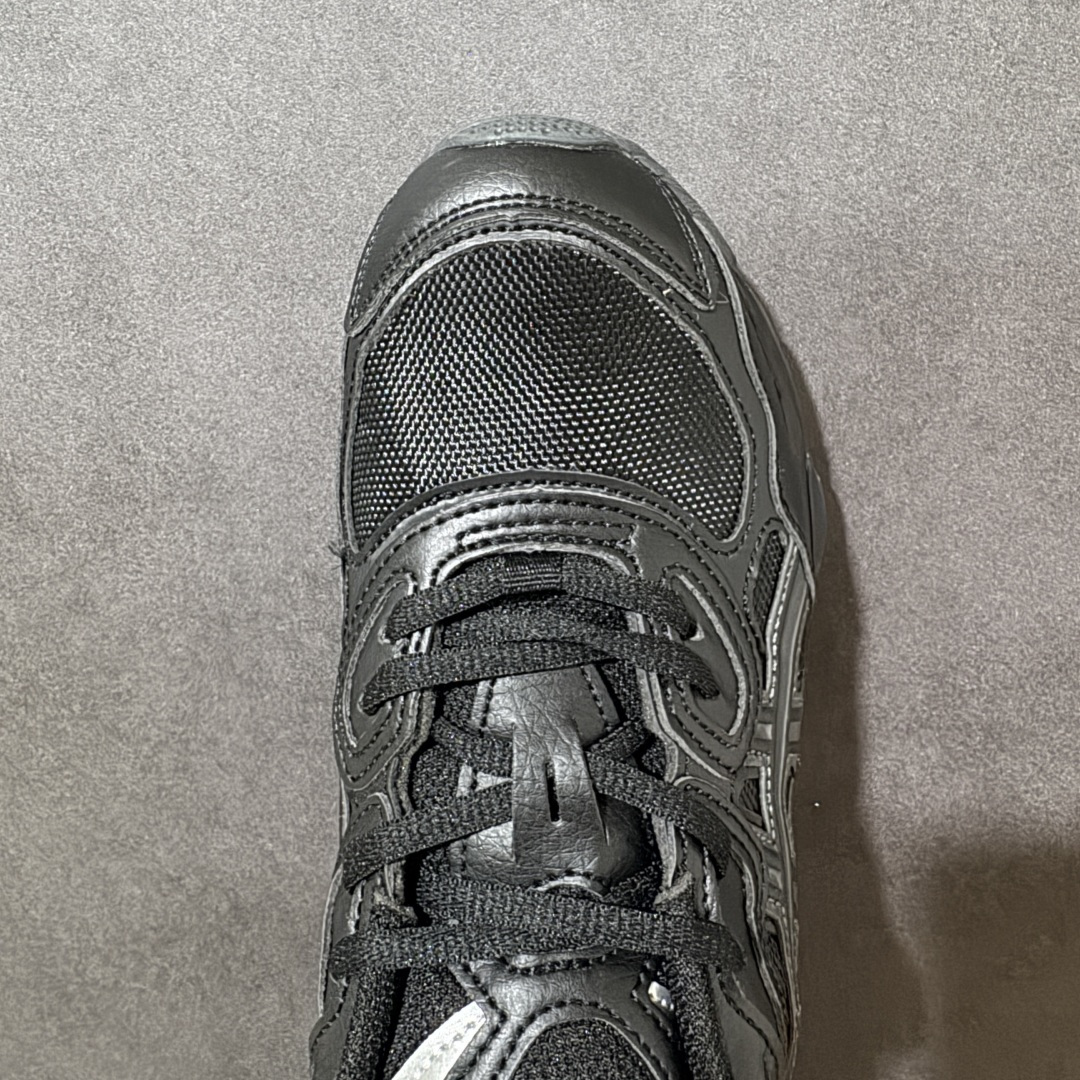 图片[5]-【公司级】Asics Gel-NYC 亚瑟士运动休闲透气专业跑鞋 鞋面采用反绒皮与网布拼接 透气舒适兼具休闲时尚 结合简明的配色 展现品牌的传承及引领复古流行的主题 虎爪造型的LOGO #鞋身稳定包裹系统 支撑鞋身 经典宽大鞋型配备防偏移设计提升包裹性 穿着舒适鞋面透气孔设计 提供透气性！ 货号：1203A280-003 尺码：40 40.5 41.5 42 42.5 43.5 44 45-选品中心