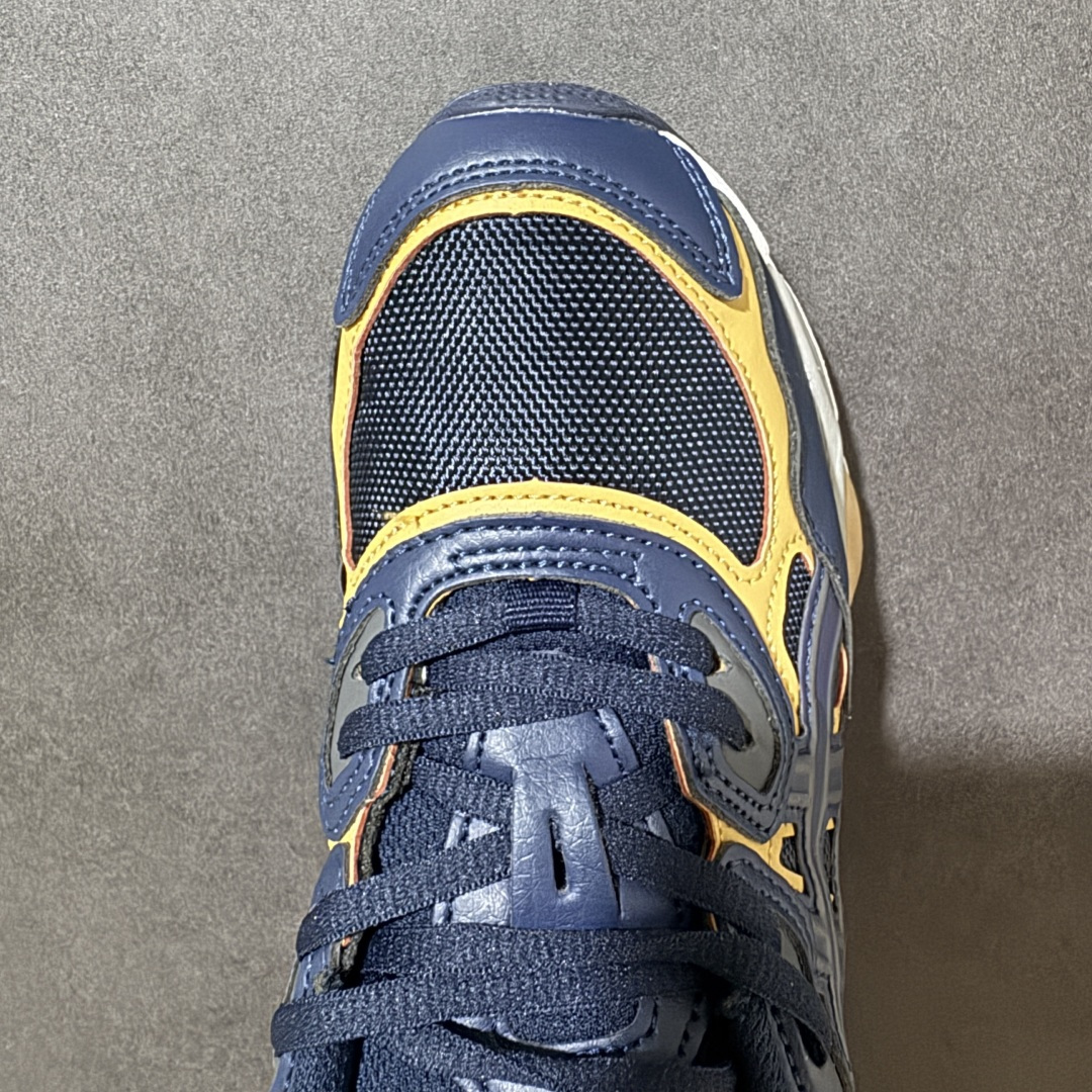 图片[5]-【公司级】Asics Gel-NYC 亚瑟士运动休闲透气专业跑鞋 鞋面采用反绒皮与网布拼接 透气舒适兼具休闲时尚 结合简明的配色 展现品牌的传承及引领复古流行的主题 虎爪造型的LOGO #鞋身稳定包裹系统 支撑鞋身 经典宽大鞋型配备防偏移设计提升包裹性 穿着舒适鞋面透气孔设计 提供透气性！ 货号：1203A280-400 尺码：40 40.5 41.5 42 42.5 43.5 44 45-选品中心