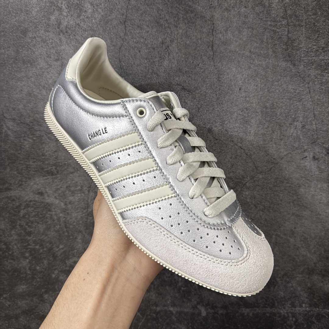 图片[3]-【渠道纯原版】Adidas Originals Changle系列 阿迪达斯 三叶草 百搭低帮休闲运动板鞋 KJ3962 市场最高版本 完美还原zp细节，注意区别市场任何版本，完全不是一路货色‼️ 全鞋原材料打造，无任何色差，正确鞋型，后跟港宝材料定型，正确微透生胶大底，反口内里头层细腻小牛皮，纸板中底 鞋垫背胶，侧面正确烫金压印字母，所有细节完美还原‼️ 尺码：35 36 36.5 37 38 38.5 39 40 40.5 41 42 42.5 43 44 44.5 45-选品中心