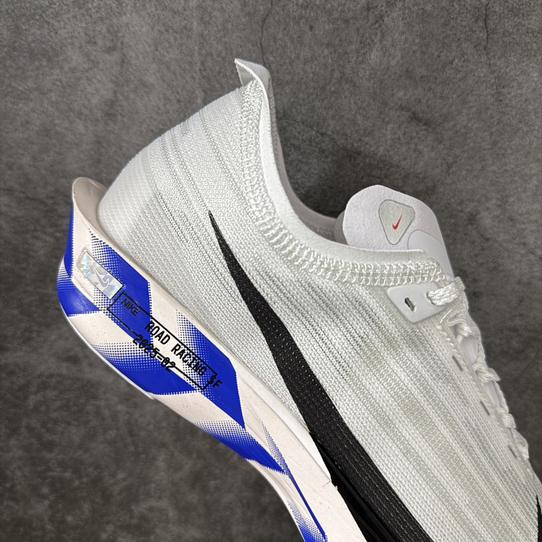 图片[7]-【碳科技纯原】耐克Nike ZoomX Streakfly 2 疾驰者2代系列低帮竞速轻质缓震透气休闲运动跑步鞋“ 市场顶级版本 跑鞋第一梯队 专业跑鞋‼️ 原标原盒 全掌真碳版 真Zoom X气垫 超薄针织鞋面 柔软缓震，nike Streakfly 2是一款专为短距离竞速设计的高性能跑鞋。日常穿着也是非常舒适，单只42码仅重126克，比前代减轻40克，接近田径钉鞋的轻盈感，适合追求速度的跑者。搭载全掌Flyplate碳纤维板，提供强劲推进力，配合ZoomX泡棉中底，能量回馈出色，滚动感顺滑。外底采用轻薄橡胶材质，抓地力出色，湿滑路面也能稳定发挥。工程精制网眼鞋面，透气性极佳，贴合脚部轮廓，减少闷热感。ZoomX泡棉中底兼顾缓震与回弹，适合短距离快速奔跑。Nike Streakfly 2是为追求速度的精英跑者或短距离竞速爱好者设计的高性能跑鞋，其轻盈、响应迅速的特点使其成为短距离比赛和训练的理想选择 货号： IO8268-100 尺码： 36 36.5 37.5 38 38.5 39 40 40.5 41 42 42.5 43 44 45 46-选品中心