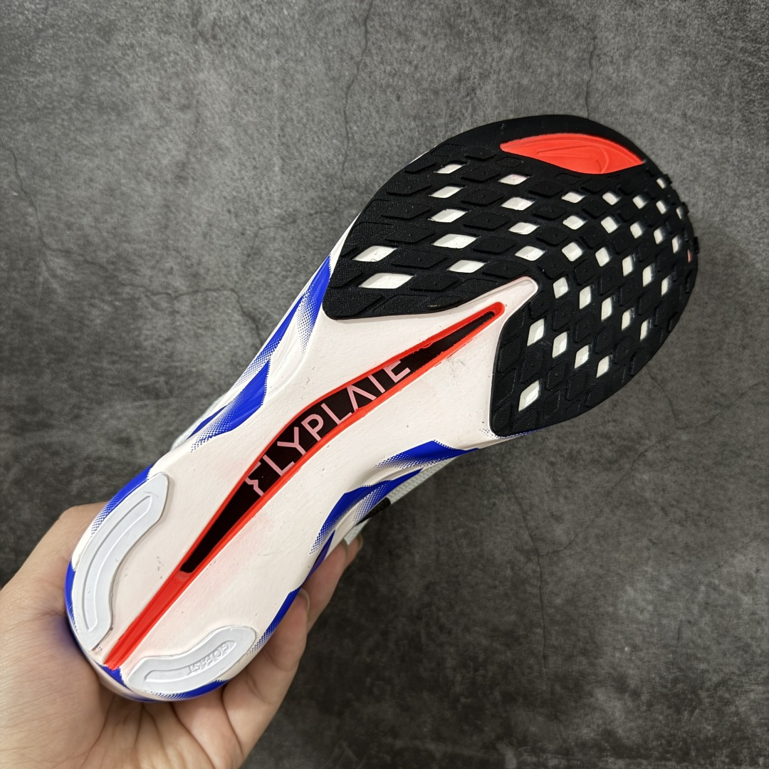图片[9]-【碳科技纯原】耐克Nike ZoomX Streakfly 2 疾驰者2代系列低帮竞速轻质缓震透气休闲运动跑步鞋“ 市场顶级版本 跑鞋第一梯队 专业跑鞋‼️ 原标原盒 全掌真碳版 真Zoom X气垫 超薄针织鞋面 柔软缓震，nike Streakfly 2是一款专为短距离竞速设计的高性能跑鞋。日常穿着也是非常舒适，单只42码仅重126克，比前代减轻40克，接近田径钉鞋的轻盈感，适合追求速度的跑者。搭载全掌Flyplate碳纤维板，提供强劲推进力，配合ZoomX泡棉中底，能量回馈出色，滚动感顺滑。外底采用轻薄橡胶材质，抓地力出色，湿滑路面也能稳定发挥。工程精制网眼鞋面，透气性极佳，贴合脚部轮廓，减少闷热感。ZoomX泡棉中底兼顾缓震与回弹，适合短距离快速奔跑。Nike Streakfly 2是为追求速度的精英跑者或短距离竞速爱好者设计的高性能跑鞋，其轻盈、响应迅速的特点使其成为短距离比赛和训练的理想选择 货号： IO8268-100 尺码： 36 36.5 37.5 38 38.5 39 40 40.5 41 42 42.5 43 44 45 46-选品中心