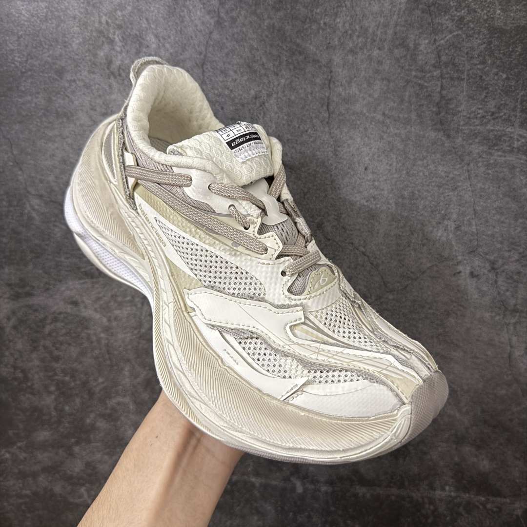Balenciaga巴黎世家26代 Jet 压纹印花 圆头厚底4.25cm 低帮 老爹鞋 男款 黑色市场