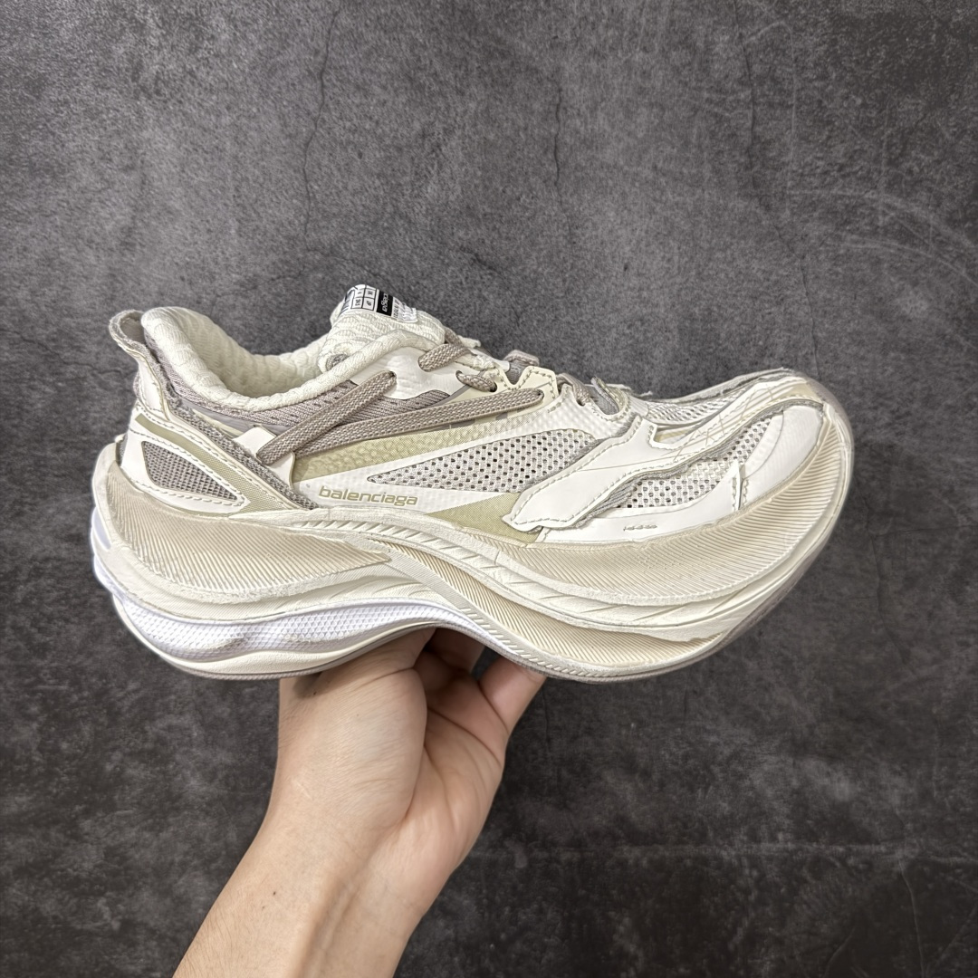 Balenciaga巴黎世家26代 Jet 压纹印花 圆头厚底4.25cm 低帮 老爹鞋 男款 黑色市场