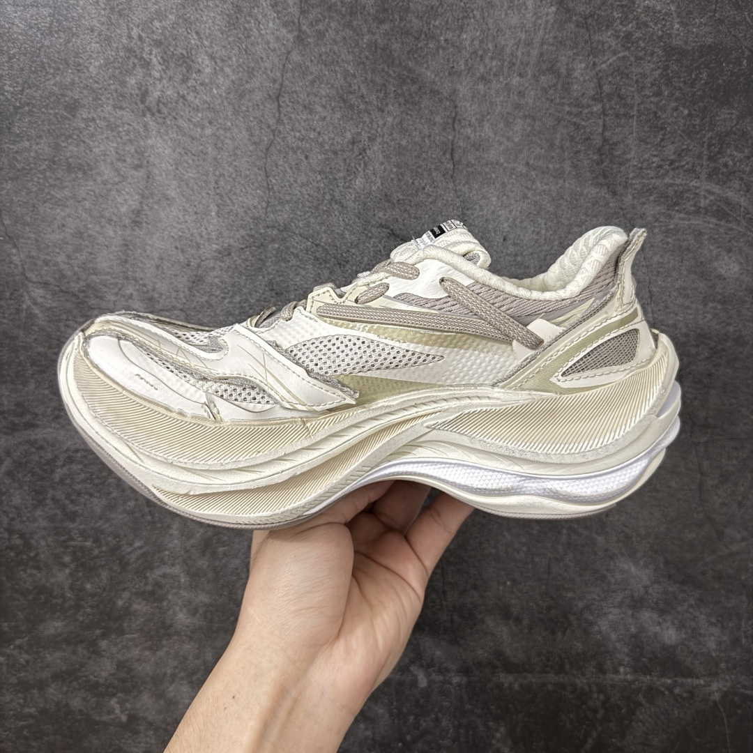Balenciaga巴黎世家26代 Jet 压纹印花 圆头厚底4.25cm 低帮 老爹鞋 男款 黑色市场
