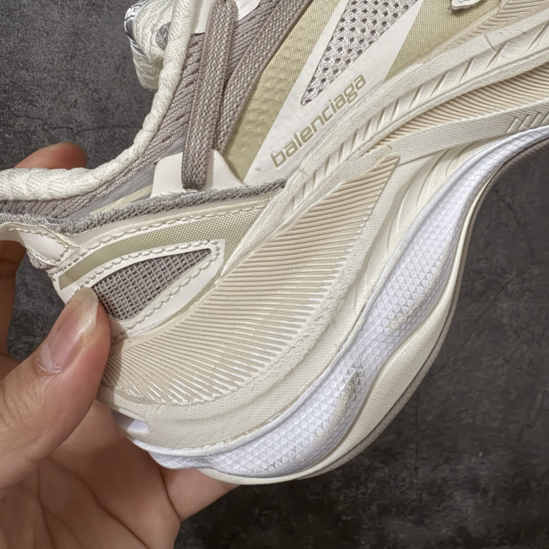 Balenciaga巴黎世家26代 Jet 压纹印花 圆头厚底4.25cm 低帮 老爹鞋 男款 黑色市场