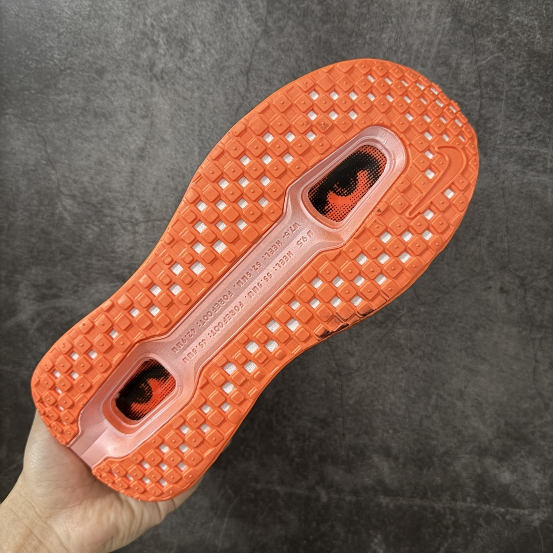 图片[9]-【公司级】Nike VOMERO PREMIUM 耐克 舒适减震防滑 低帮跑步鞋 全掌ReactX泡绵中底 前掌和后跟还配备了Air Zoom气垫单元 据说跑起来更快更舒适哦 这次最大的升级点 首次引入了ReactX泡绵 货号：IQ7166-800 尺码：36 36.5 37.5 38 38.5 39 40 40.5 41 42 42.5 43 44 45 46-选品中心