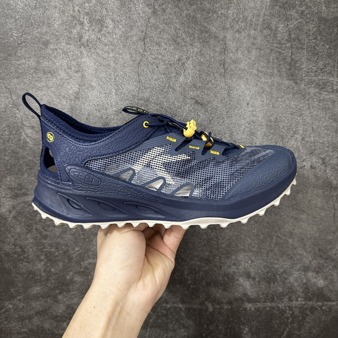【公司级】KEEN ZIONIC ADV 科恩户外机能凉鞋 2026新款 全地形健行鞋 鞋款结合了溯溪鞋的透气镂空结构和徒步鞋的稳定支撑，是 KEEN 专为轻量户外、日常通勤打造的全能款。鞋面采用耐磨编织网布 + 侧后镂空设计，夏天穿超透气，同时鞋头做了防撞橡胶加固，户外也不怕磕碰。中底搭载轻量 KATALYZE 科技泡沫，回弹和缓震都很出色；外底是带 4mm 多向鞋钉的防滑纹路，湿滑路面也能稳稳抓住，溯溪、徒步都能用。 尺码：36 36.5 37 38 38.5 39 40 40.5 41 42 42.5 43 44 45 46-选品中心