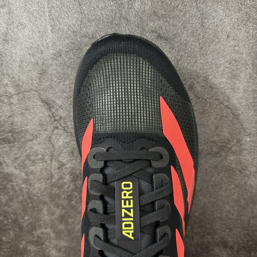 图片[5]-【XE版本】Adidas Adizero EVO SL 马拉松竞速专业跑鞋 市场最强版出货 原材料 内置碳板 原厂网纱潮流 超临界发泡大底 脚感软弹度与原版几乎无差别 细节目前市场最接近原版品质 外贸专供 最大做到48码 此款针织网面非常轻薄 纤维间的缝隙很大 可以保证跑步时的透气、排汗效果 鞋舌直接与两侧的内衬和鞋底连接在一起 在跑步过程中不会被鞋舌的左右移动所困扰 在标准鞋带孔的基础上再拓宽一组鞋带孔 适合不同脚型的需求 突破性 EnergyRods 技术，有助于跑者实现更好的成绩 中底独特的LIGHTSTRIKE PRO泡棉材质 微弹感觉在跑步过程中给予了良好的支撑体验 对于顶级精英和高水平进阶跑者来说 ADIOS PRO是一双值得信赖的竞速比赛用鞋 货号：JR3414 尺码：36-48-选品中心