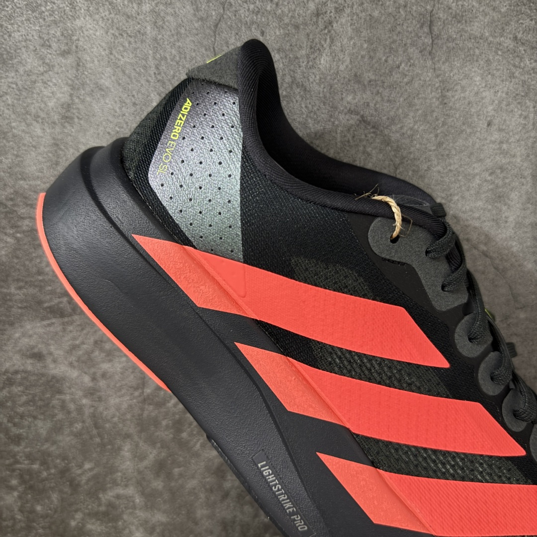 图片[7]-【XE版本】Adidas Adizero EVO SL 马拉松竞速专业跑鞋 市场最强版出货 原材料 内置碳板 原厂网纱潮流 超临界发泡大底 脚感软弹度与原版几乎无差别 细节目前市场最接近原版品质 外贸专供 最大做到48码 此款针织网面非常轻薄 纤维间的缝隙很大 可以保证跑步时的透气、排汗效果 鞋舌直接与两侧的内衬和鞋底连接在一起 在跑步过程中不会被鞋舌的左右移动所困扰 在标准鞋带孔的基础上再拓宽一组鞋带孔 适合不同脚型的需求 突破性 EnergyRods 技术，有助于跑者实现更好的成绩 中底独特的LIGHTSTRIKE PRO泡棉材质 微弹感觉在跑步过程中给予了良好的支撑体验 对于顶级精英和高水平进阶跑者来说 ADIOS PRO是一双值得信赖的竞速比赛用鞋 货号：JR3414 尺码：36-48-选品中心