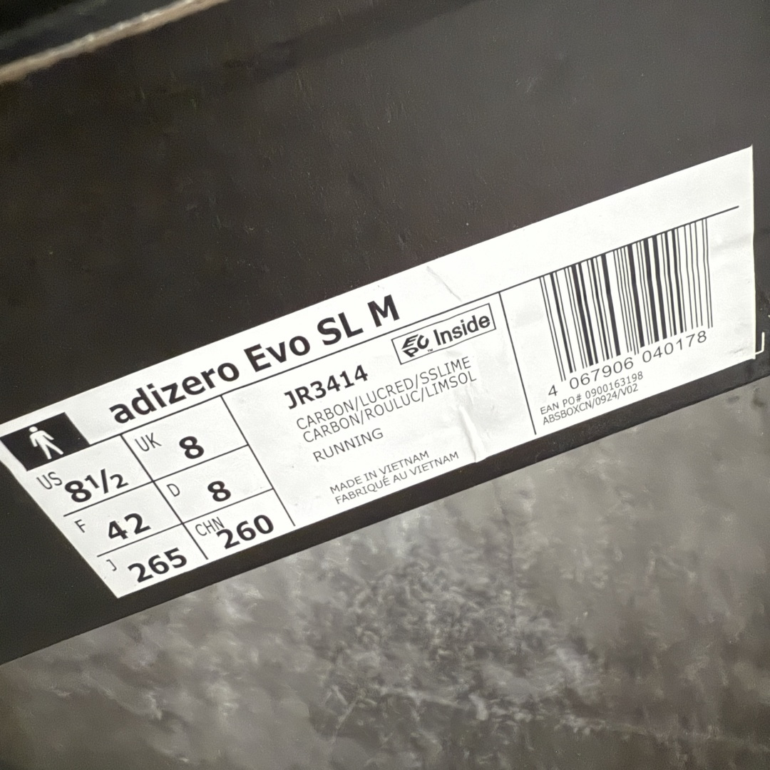 图片[10]-【XE版本】Adidas Adizero EVO SL 马拉松竞速专业跑鞋 市场最强版出货 原材料 内置碳板 原厂网纱潮流 超临界发泡大底 脚感软弹度与原版几乎无差别 细节目前市场最接近原版品质 外贸专供 最大做到48码 此款针织网面非常轻薄 纤维间的缝隙很大 可以保证跑步时的透气、排汗效果 鞋舌直接与两侧的内衬和鞋底连接在一起 在跑步过程中不会被鞋舌的左右移动所困扰 在标准鞋带孔的基础上再拓宽一组鞋带孔 适合不同脚型的需求 突破性 EnergyRods 技术，有助于跑者实现更好的成绩 中底独特的LIGHTSTRIKE PRO泡棉材质 微弹感觉在跑步过程中给予了良好的支撑体验 对于顶级精英和高水平进阶跑者来说 ADIOS PRO是一双值得信赖的竞速比赛用鞋 货号：JR3414 尺码：36-48-选品中心