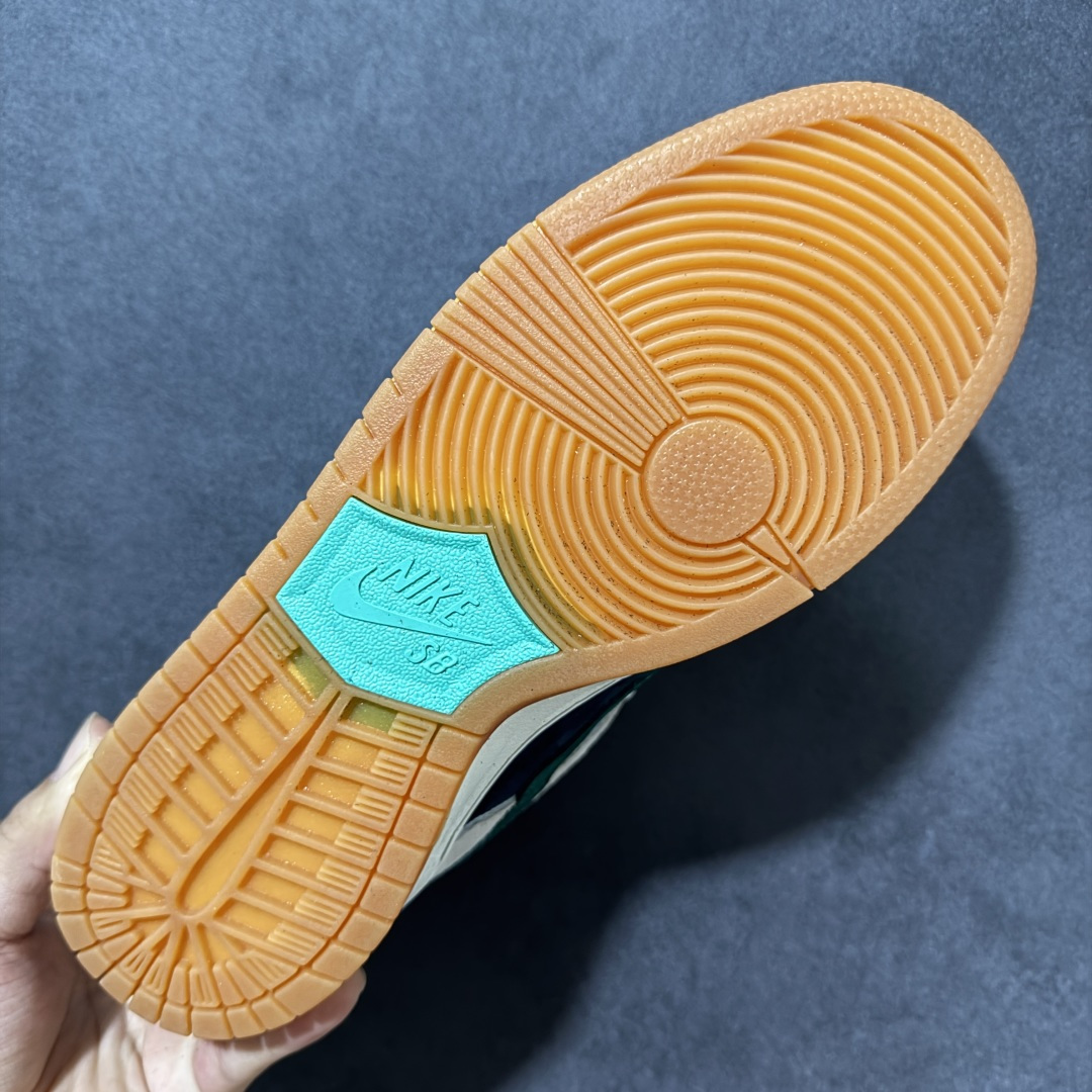 图片[9]-【公司级】Nike SB Dunk Low 低帮休闲板鞋 大厂纯原品质出货 清洁度 电绣工艺 皮料切割干净无任何毛边 细节完美 货号：HF3704-001 尺码：36 36.5 37.5 38 38.5 39 40 40.5 41 42 42.5 43 44 44.5 45 46-选品中心