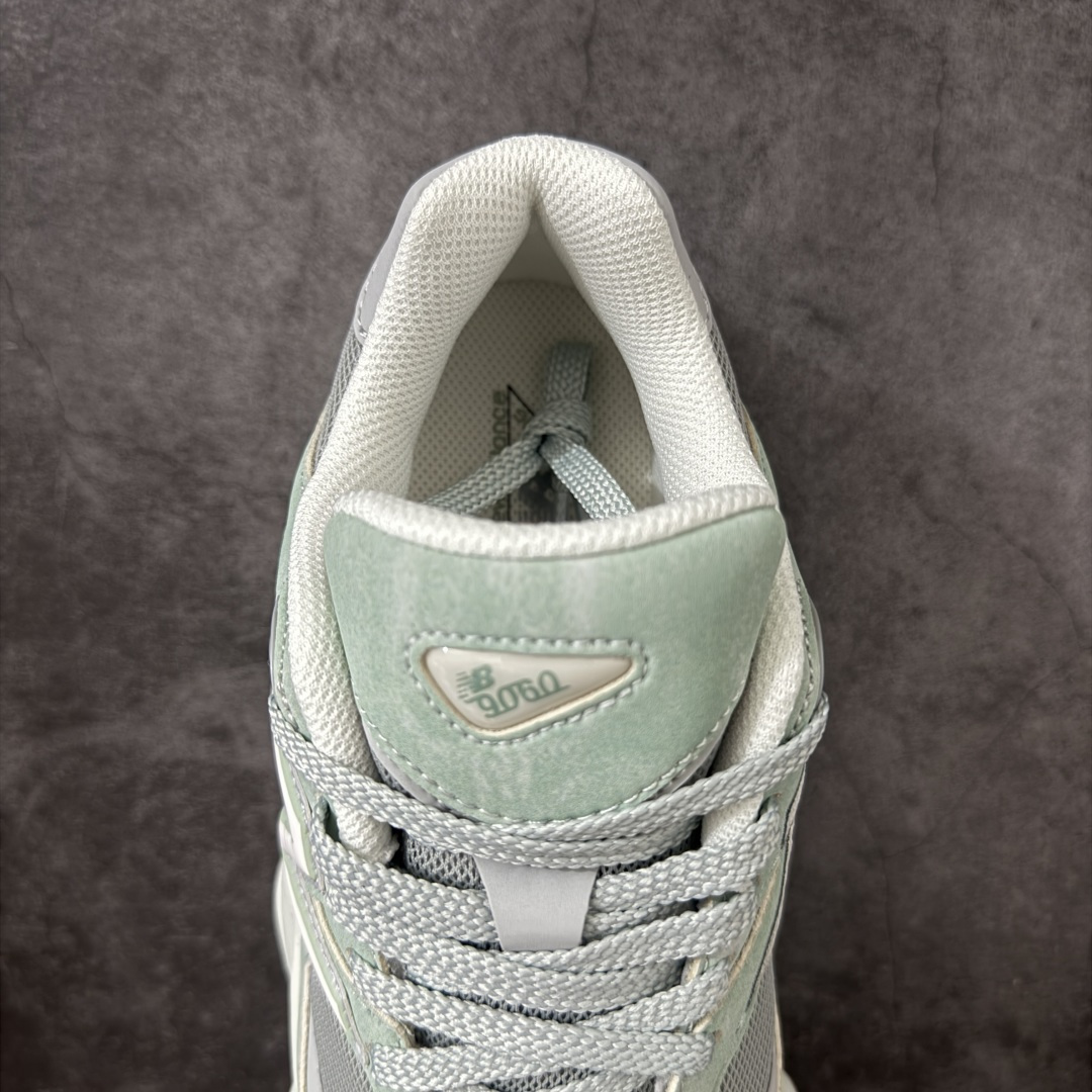 图片[8]-【纯原版】 New Balance NB9060 联名款 复古休闲运动慢跑鞋 U90608Z4 全套原楦原纸板原厂数据开发 进口三明治网面 原装进口翻毛皮料正确绒感卡色 正确中底拉帮中底网布细节 原厂标裁 带紫光防伪 定制后跟透明水晶模块 冲裁组合 大底贴合程度胶水上色把控完美 整洁度挑战全网艺术家 多道序QC把关品质完善 匠心打造 耗时两个月开发完成 工艺极其复杂难度可想而知 新开独立私模大底 全网唯一正确六层组合大底 高端零售专供产物 尺码：36 37 37.5 38 38.5 39 40 40.5 41 42 42.5 43 44 45 46.5-选品中心