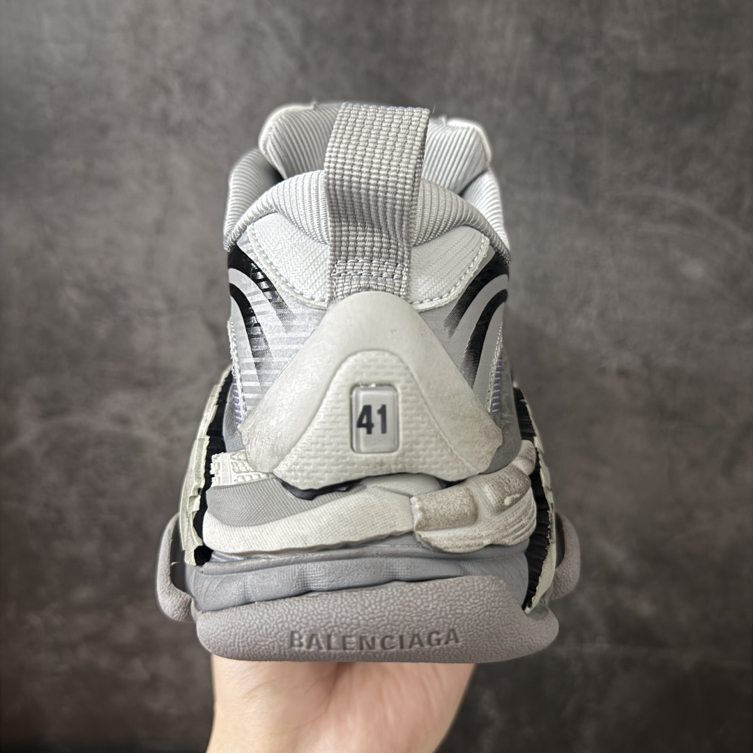 图片[4]-【i8纯原】Balenciaga巴黎世家24代 Triple S .2 灰黑 低帮 老爹鞋 市场老牌巴黎世家大厂出品 品质价格无需多言 原鞋原材料打造 一比一细节还原 此款相对之前款式轻质很多 超厚鞋底增高4-5cm 高街风格 货号：865849WTR2G1800 尺码：36-46-选品中心