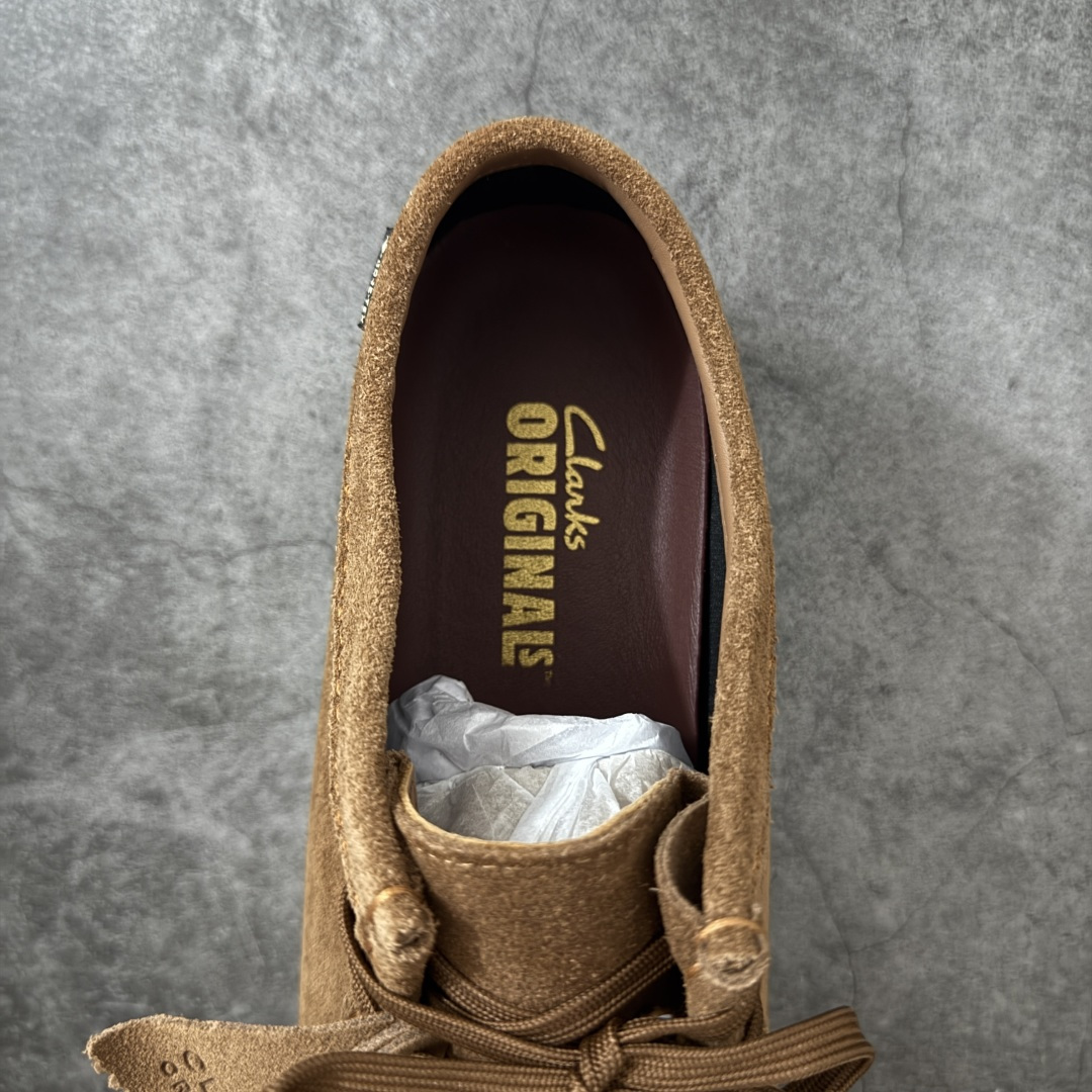 其乐Clarks Wallebee 乐福风格袋鼠鞋注意户外防水面料Gore-Tex的面料 结合工装优雅的