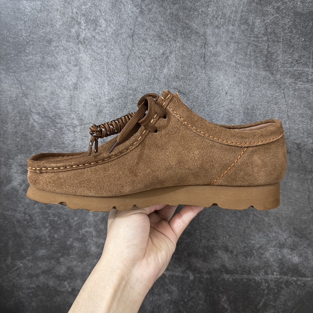 其乐Clarks Wallebee 乐福风格袋鼠鞋注意户外防水面料Gore-Tex的面料 结合工装优雅的