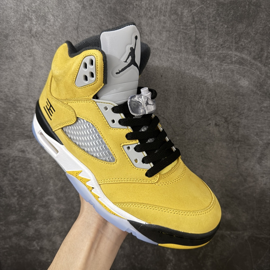 图片[3]-【KZ纯原】Jordan Air Jordan 5 Retro“Tokyo”东京限定2025黄色 货号：IO3372-700 国内一线大厂出品 匠心打造 头层皮料原厂数据 全新纸板 模具打造 外贸 平台高端零售专供品质 品质毋庸置疑 一眼正品既视感 细节均已解码 货号：IQ3372-700 尺码：36 36.5 37.5 38 38.5 39 40 40.5 41 42 42.5 43 44 44.5 45 46 47.5-选品中心
