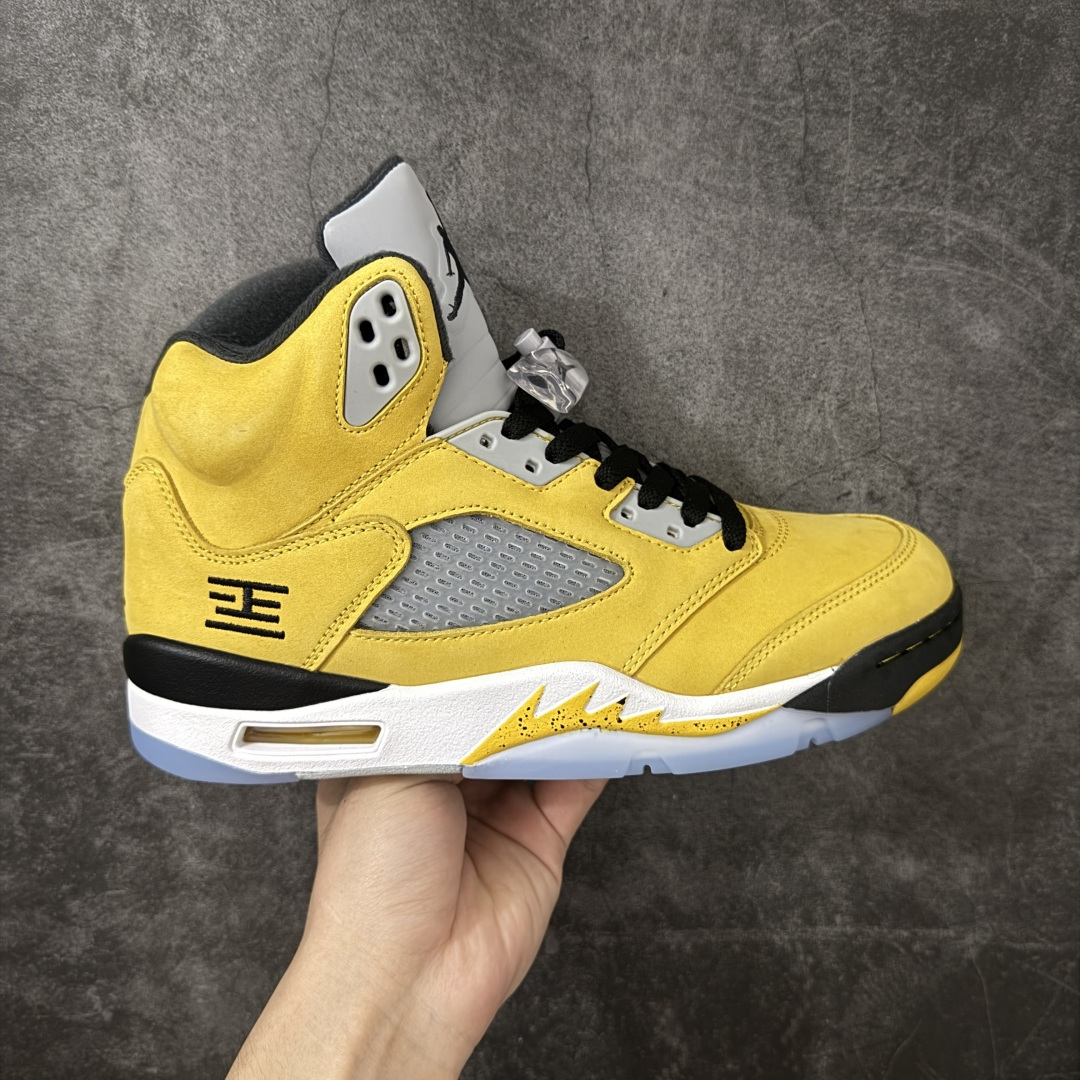 【KZ纯原】Jordan Air Jordan 5 Retro“Tokyo”东京限定2025黄色 货号:IO3372-700 国内一线大厂出品 匠心打造 头层皮料原厂数据 全新纸板 模具打造 外贸 平台高端零售专供品质 品质毋庸置疑 一眼正品既视感 细节均已解码 货号:IQ3372-700 尺码:36 36.5 37.5 38 38.5 39 40 40.5 41 42 42.5 43 44 44.5 45 46 47.5-选品中心