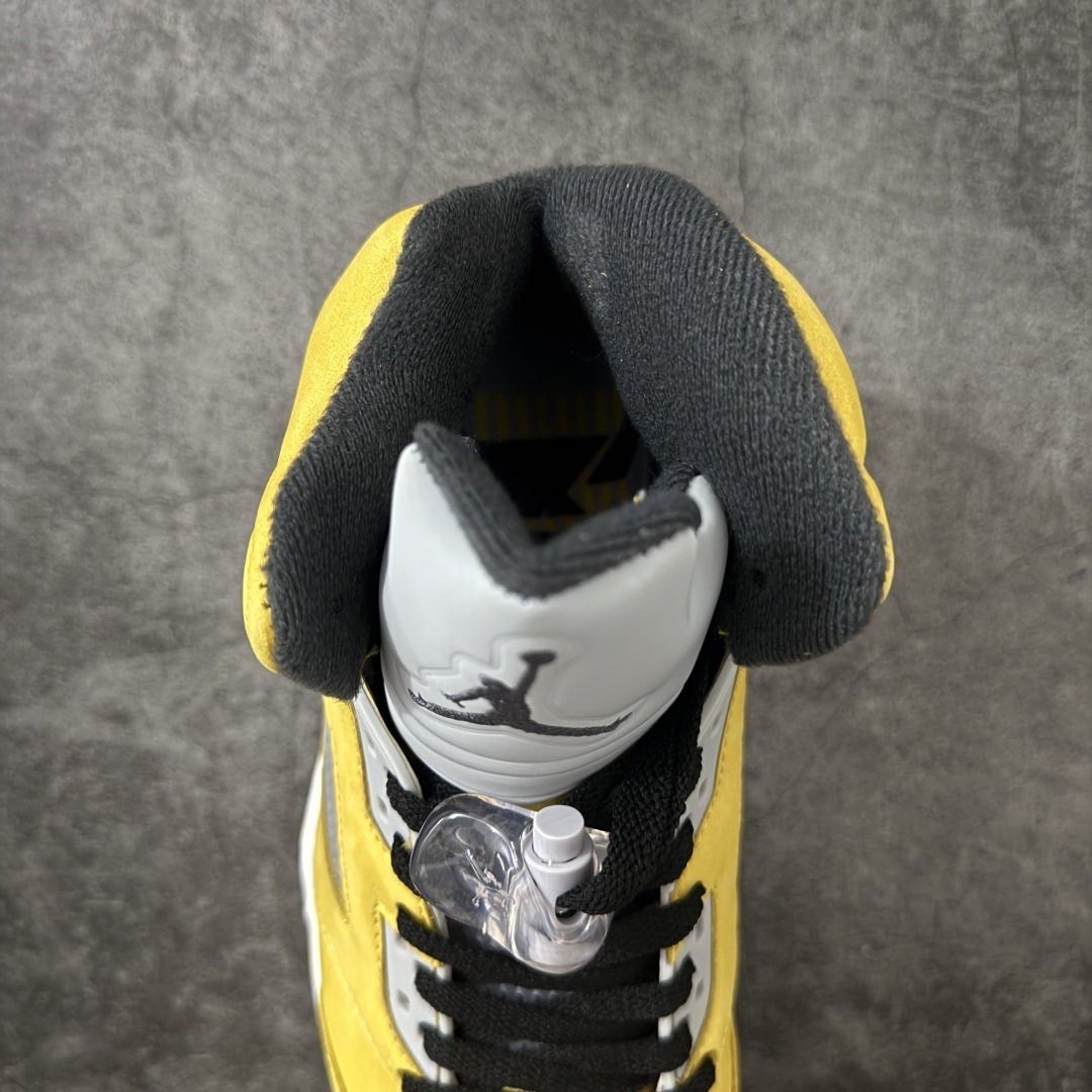 图片[8]-【KZ纯原】Jordan Air Jordan 5 Retro“Tokyo”东京限定2025黄色 货号：IO3372-700 国内一线大厂出品 匠心打造 头层皮料原厂数据 全新纸板 模具打造 外贸 平台高端零售专供品质 品质毋庸置疑 一眼正品既视感 细节均已解码 货号：IQ3372-700 尺码：36 36.5 37.5 38 38.5 39 40 40.5 41 42 42.5 43 44 44.5 45 46 47.5-选品中心