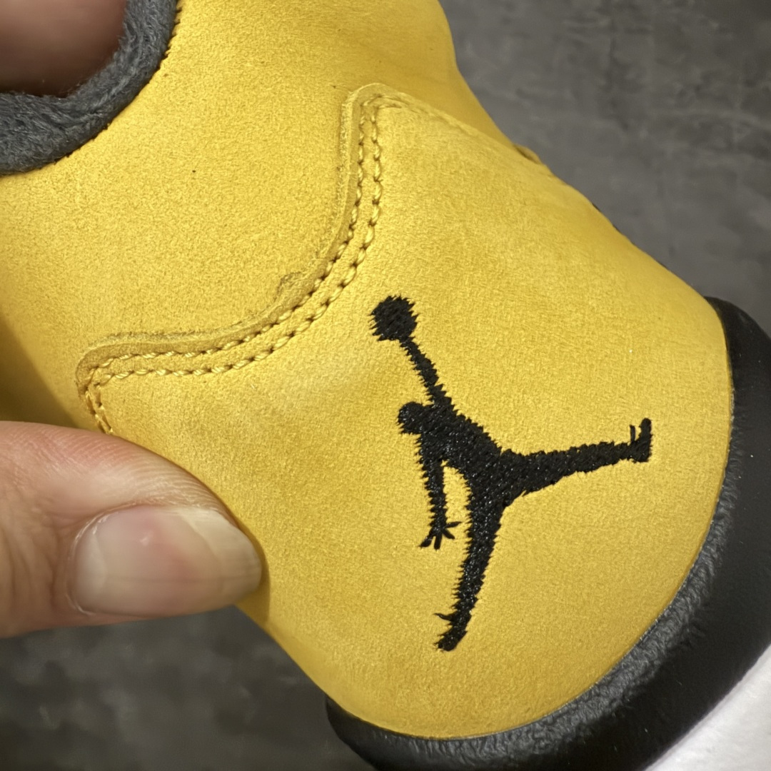 图片[2]-【KZ纯原】Jordan Air Jordan 5 Retro“Tokyo”东京限定2025黄色 货号：IO3372-700 国内一线大厂出品 匠心打造 头层皮料原厂数据 全新纸板 模具打造 外贸 平台高端零售专供品质 品质毋庸置疑 一眼正品既视感 细节均已解码 货号：IQ3372-700 尺码：36 36.5 37.5 38 38.5 39 40 40.5 41 42 42.5 43 44 44.5 45 46 47.5-选品中心