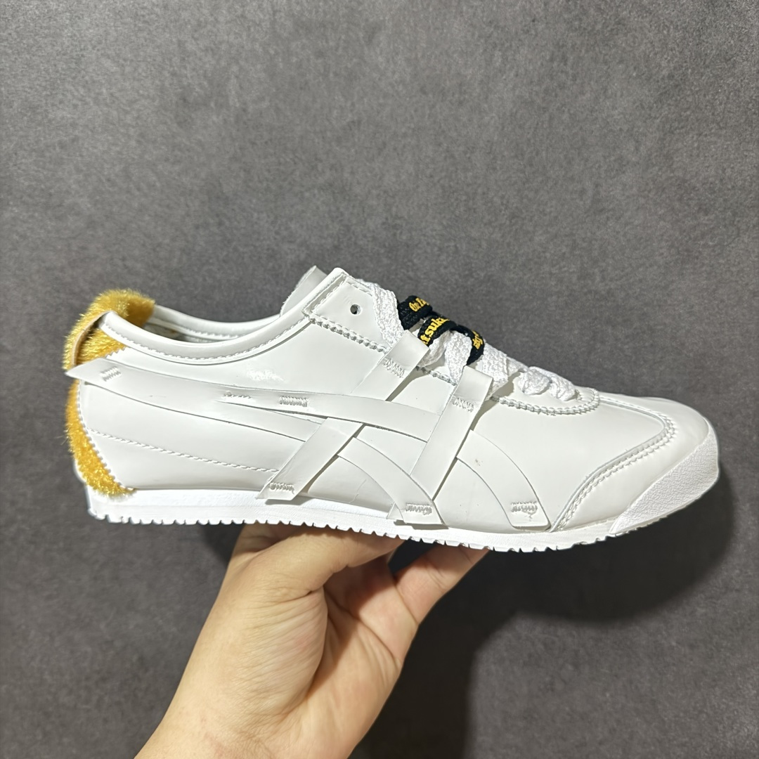 【公司级】Asics Onitsuka Tiger MEXICO 66 亚瑟士鬼冢虎复古经典板鞋 熊猫恶作剧定制系列配色 市场王者选手 海外订单工厂出品 长期生产补货永不断码 超成熟稳定的做工品控 原装全套纸板楦头开发 原汁原味 完美呈现版型 私模正确鞋底咬花纹路 一比一鞋头弧度高度鞋身弧度 绝不口嗨 细节品控鞋型随意秒杀市面 原档咬花纹路私模大底 一个单元有六个三角形 总体形拼接呈现花瓣状 官方四联吊牌 原装Ortholite轻量化鞋垫 原盒原配 质保卡 说明书 钢印防尘纸 纸板中底带钢印 乳胶组合鞋垫 支持全方位的对比专柜 产品从款式颜色造型上体现出追求舒适和细节的完美 鞋类更是推崇手工制作的严谨与完美 融舒适性与可穿性的设计风格 注重细节的完美和别致魅力 既保持稳重 又不失轻松的时尚感 尺码:36 37 37.5 38 39 39.5 40 40.5 41.5 42 42.5 43.5 44 45-选品中心