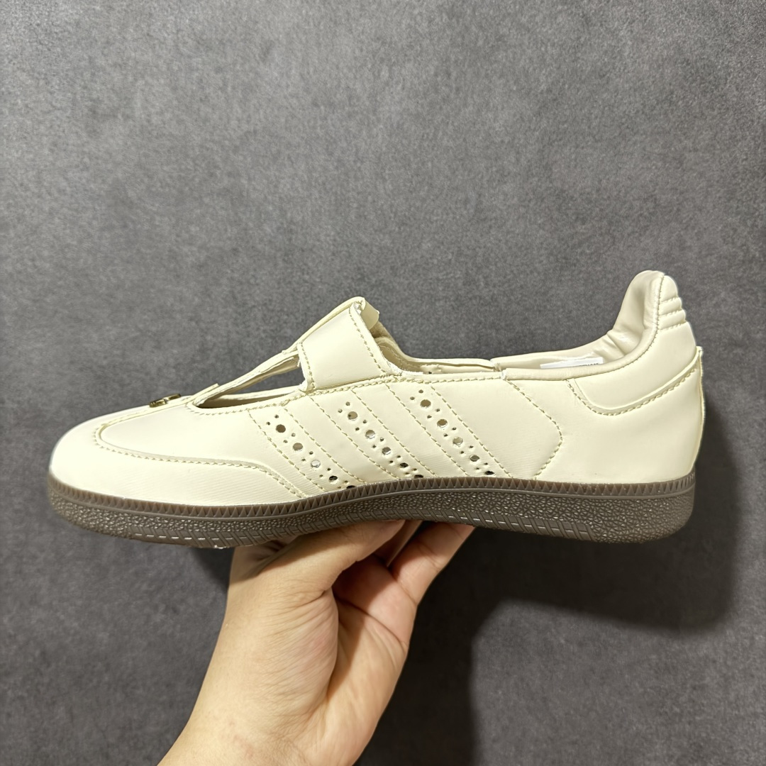 adidas Samba玛丽珍经典永不过时．潮流一直在路上百搭宝藏、复古潮流少女感十足、T字鞋带搭配摩术