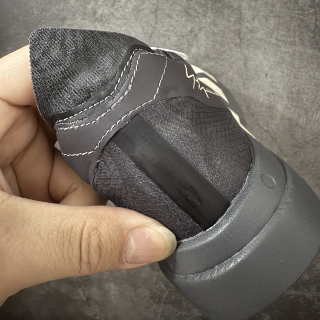 图片[2]-【NO.1纯原】Y3 x Adidas Adizero Adios Pro 4 M竞训跑步鞋 KI6876 市场独一档品质 区别所有版本 原鞋购入开发数月 原材料 原档案打造 细节版型一比一 独立双层组合底私模.超软弹发泡超临界底 搭配ENERGYRODS 2.0真碳柱，每一步都动力满满 鞋面用的是Lightlock技术，轻透又贴合，就像给脚定制的一样。 中底是全掌Lightstrike Pro泡棉，软弹感超绝 真正一比一还原真实脚感💪🏻 尺码：36 36.5 37 38 38.5 39 40 40.5 41 42 42.5 43 44 44.5 45 46-选品中心