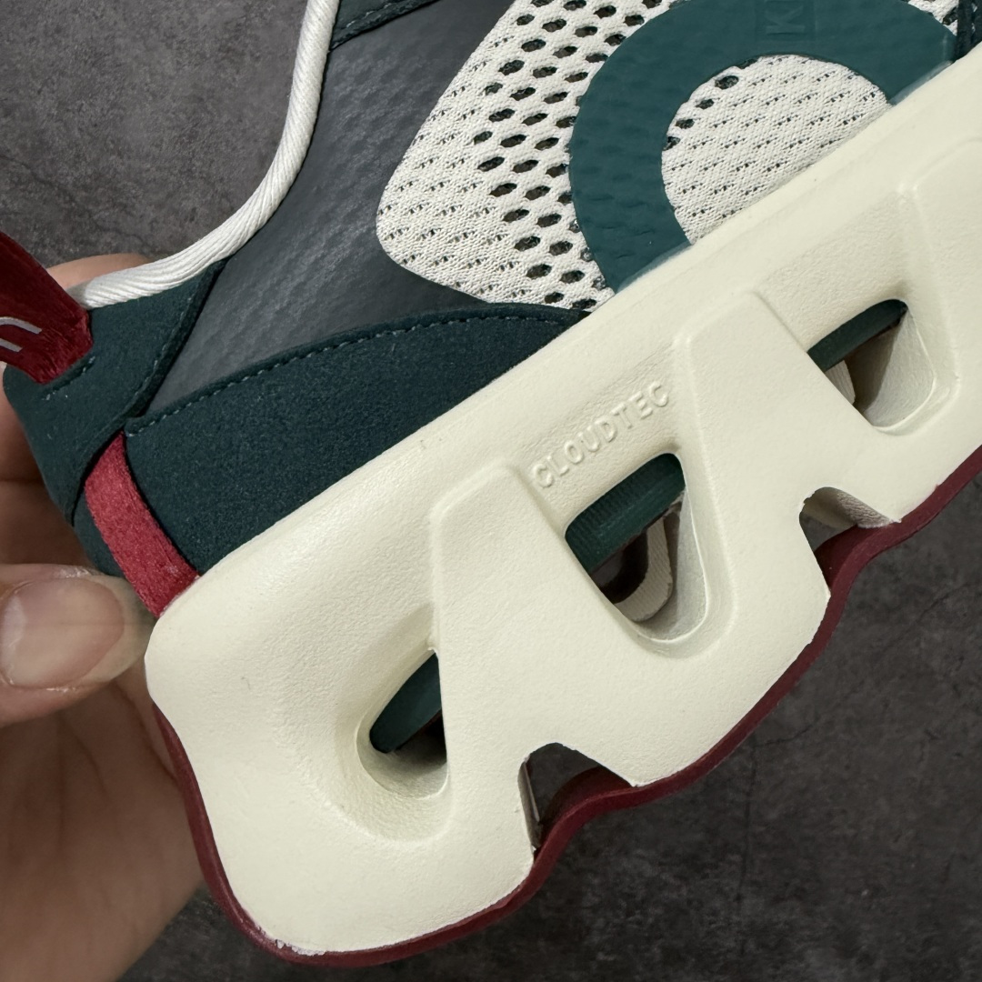 图片[3]-【OG纯原】KITH x ON 昂跑联名 Cloudswift K-Tech 1 系列 3MG10775560 低帮休闲跑步鞋 大厂出品 原版有1比1打造 配件齐全 外贸专供 尺码最大做到46码 市面最高还原度版本 打造最强品质 没有之一 全新开发的鞋面结构，用高透气网布拼了大面积的合成麂皮。这种材质碰撞脱离了普通跑鞋的塑料感，更有时装质感；搭载了On的CloudTec缓震科技和Helion超级泡棉，全新的Cloudswift鞋底结构，脚感和支撑性都拉满，外底还直接刻上了Kith的字母组合，彰显联名身份；翻开鞋底，是定制的Kith Monogram老花外底，既保留了On的专业感，又带点Kith标志性的精致灰调。 尺码：36 36.5 37.5 38 38.5 39 40 40.5 41 42 42.5 43 44 44.5 45 46-选品中心
