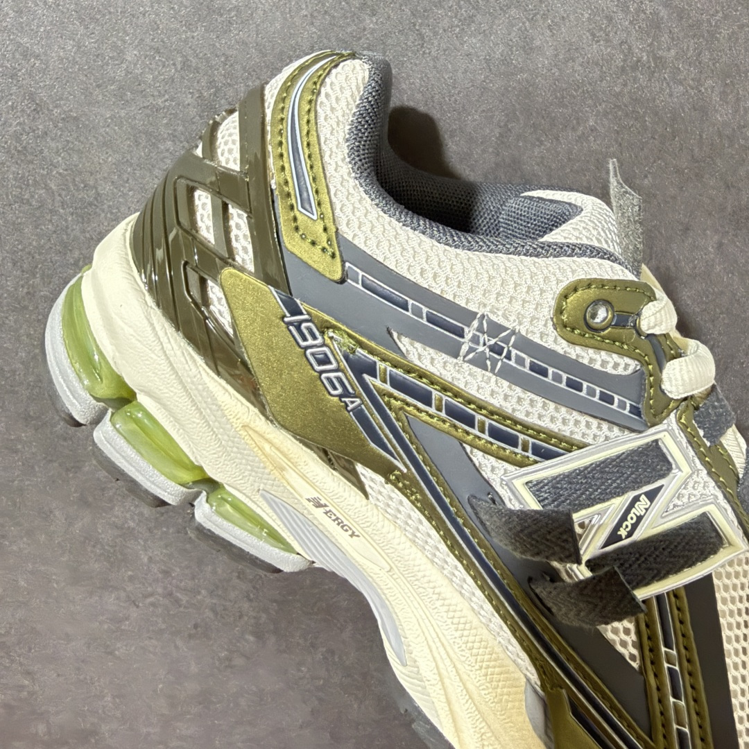 图片[7]-【公司级】New Balance 1906 复古单品 近两年来，要说人气最高的球鞋品牌相信 New Balance 一定是其中之一。无论是重磅联名，还是亮眼配色，都有着超高的人气，市价也一度居高不下。全新的 New Balance 1906R 实力上线。整体视觉效果饱含科技感。鞋身以大面积网眼材质包裹，搭配上皮革补强，既保证了透气性，又有着不错的质感。搭载这 N-ERGY 缓震科技和厚实的 Ortholite 鞋垫，保证了 New Balance 一如既往的舒适 货号：U1906ANC 尺码：36-45-莆田鞋
