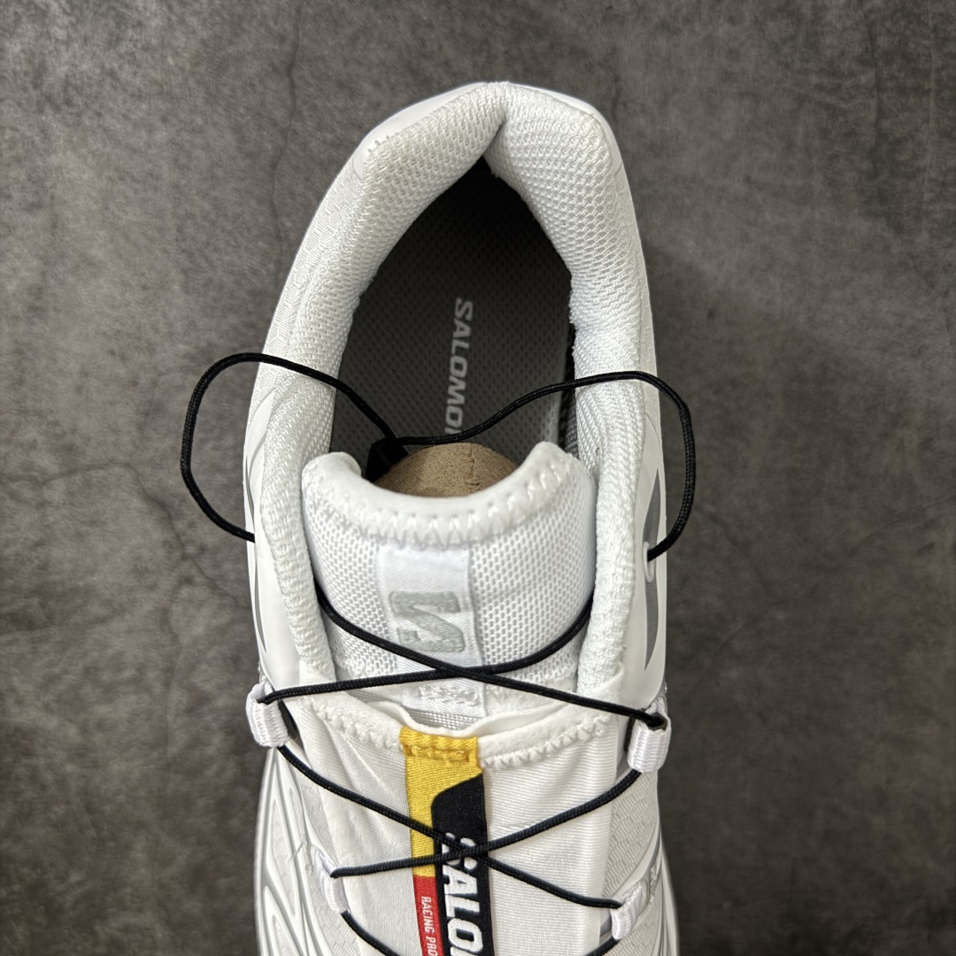 图片[8]-【PZ纯原】SALOMON XT-6 GTX 萨洛蒙潮流越野机能户外功能鞋 防水白银475811 真正防水鞋面 区别假防水 全新版本出货 好货不怕晚 品质 细节 材料都是肉眼可以见！ 售前售后也是其它工厂无法匹敌！ 纯原外贸平台特供订单 耗时半年巨作 全套原纸板楦头开发 原厂特供网布配套加持 确保原汁原味 完美呈现版型 原档数据独家私模五层组合大底 原装Ortholite轻量化鞋垫 中底布带钢印编号 原厂TPU锁扣 进口港宝加持 后跟自然饱满 还原公司包裹性 鞋面以“锯齿”状的包裹系统呈现 在基色底之下加入了各种色点缀 将公司的最新技术和时尚前卫的造型融入耐用的长跑款式中 鞋面由 TPU 薄膜制成 并焊接在高耐磨网眼上 使其既时尚又坚固 由 ACS底盘支撑 可增强稳定性和支撑力 以及由橡胶凸耳 Contragrip外底覆盖的 EVA 缓冲中底 旨在应对崎岖的地形 鞋舌上的彩色Salomon 标签、Quicklace 系统以及鞋头、鞋舌和鞋跟上的附加品牌使细节更加完美 让穿着者可以轻松驾驭户外与通勤下的任何运动生活场景 无缝鞋身户外随意纵横 颜值与脚感兼备 出街通勤 绝对非常吸睛 你值得拥有 尺码：36 36.5 37.5 38 38.5 39 40 40.5 41 42 42.5 43 44 44.5 45-莆田鞋