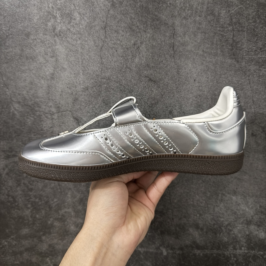 adidas Samba玛丽珍经典永不过时．潮流一直在路上百搭宝藏、复古潮流少女感十足、T字鞋带搭配摩术