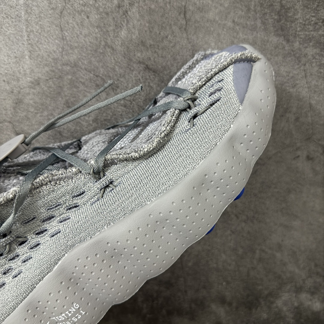图片[6]-【纯原版】Fragment Design x NK Mind 002 藤原浩联名 足底按摩舒适运动休闲训练鞋 灰色 IQ8504-001 全套原厂楦头原纸板数据档案 历时四个月倾力打造 原厂0937机台Flyknit飞织工艺 鞋面针织密度弹性完美同步原鞋 工艺同步公司 原厂压底模 加固按摩单元 防止颗粒松动 原装TUP鞋扣 亮黑后跟条 白色字体采用工业级丝网印刷（丝印）工艺 字体边缘锐利清晰 笔画粗细均匀 没有毛边或晕染 依旧延续Mind系列的标志性外观 采用黑色Flyknit鞋面 并用到拼接结构和外露缝线强调设计感 鞋底依旧配备22个皇家蓝独立泡棉按摩球 鞋底的FRAGMENT经典标语也同样保留其中 还在鞋舌加入了一块印有闪电章的特殊提环 来进一步表明联名身份 正常尺码 尺码：36 36.5 37.5 38 38.5 39 40 40.5 41 42 42.5 43 44 44.5 45 46-莆田鞋