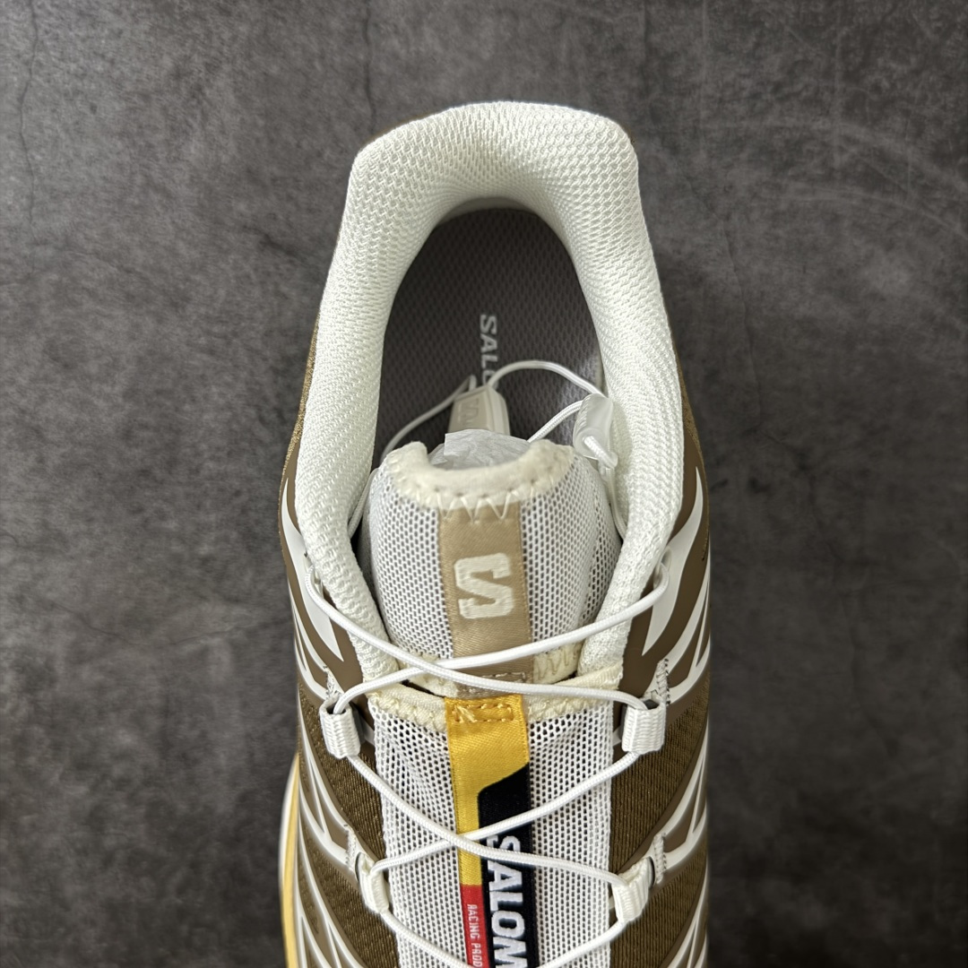 图片[8]-【纯原神版】 Salomon XT-6 萨洛蒙复古潮流户外机能登山跑鞋 492057 全套原纸板楦头开发 原厂特供网布配套加持 确保原汁原味 完美呈现版型 原档数据独家私模五层组合大底 原装Ortholite轻量化鞋垫 中底布带钢印编号 原厂TPU锁扣 进口港宝加持 后跟自然饱满 还原公司包裹性 鞋面以“锯齿”状的包裹系统呈现 在基色底之下加入了各种色点缀 将公司的最新技术和时尚前卫的造型融入耐用的长跑款式中 鞋面由 TPU 薄膜制成 并焊接在高耐磨网眼上 使其既时尚又坚固 由 ACS底盘支撑 可增强稳定性和支撑力 以及由橡胶凸耳 Contragrip外底覆盖的 EVA 缓冲中底 旨在应对崎岖的地形 鞋舌上的彩色Salomon 标签、Quicklace 系统以及鞋头、鞋舌和鞋跟上的附加品牌使细节更加完美 让穿着者可以轻松驾驭户外与通勤下的任何运动生活场景 无缝鞋身户外随意纵横 颜值与脚感兼备 出街通勤 绝对非常吸睛 你值得拥有 尺码：36 36.5 37.5 38 38.5 39 40 40.5 41 42 42.5 43 44 44.5 45-莆田鞋