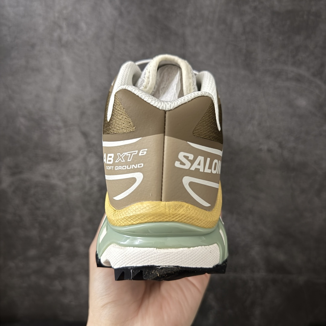 图片[4]-【纯原神版】 Salomon XT-6 萨洛蒙复古潮流户外机能登山跑鞋 492057 全套原纸板楦头开发 原厂特供网布配套加持 确保原汁原味 完美呈现版型 原档数据独家私模五层组合大底 原装Ortholite轻量化鞋垫 中底布带钢印编号 原厂TPU锁扣 进口港宝加持 后跟自然饱满 还原公司包裹性 鞋面以“锯齿”状的包裹系统呈现 在基色底之下加入了各种色点缀 将公司的最新技术和时尚前卫的造型融入耐用的长跑款式中 鞋面由 TPU 薄膜制成 并焊接在高耐磨网眼上 使其既时尚又坚固 由 ACS底盘支撑 可增强稳定性和支撑力 以及由橡胶凸耳 Contragrip外底覆盖的 EVA 缓冲中底 旨在应对崎岖的地形 鞋舌上的彩色Salomon 标签、Quicklace 系统以及鞋头、鞋舌和鞋跟上的附加品牌使细节更加完美 让穿着者可以轻松驾驭户外与通勤下的任何运动生活场景 无缝鞋身户外随意纵横 颜值与脚感兼备 出街通勤 绝对非常吸睛 你值得拥有 尺码：36 36.5 37.5 38 38.5 39 40 40.5 41 42 42.5 43 44 44.5 45-莆田鞋