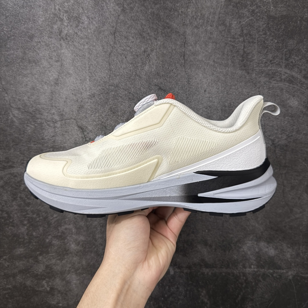 图片[2]-【公司级】DESCENTE BOA 迪桑特 运动慢跑鞋 大厂出品 非莞产顶级 透气针织鞋面搭配 BOA螺丝系带系统，带来舒适便捷的穿着体验！较厚的鞋底设计为跑步提供更好的缓震舒适性(前掌及后跟特别加高侧墙，提升侧向稳定效果)！ 尺码： 36-45含半码-莆田鞋