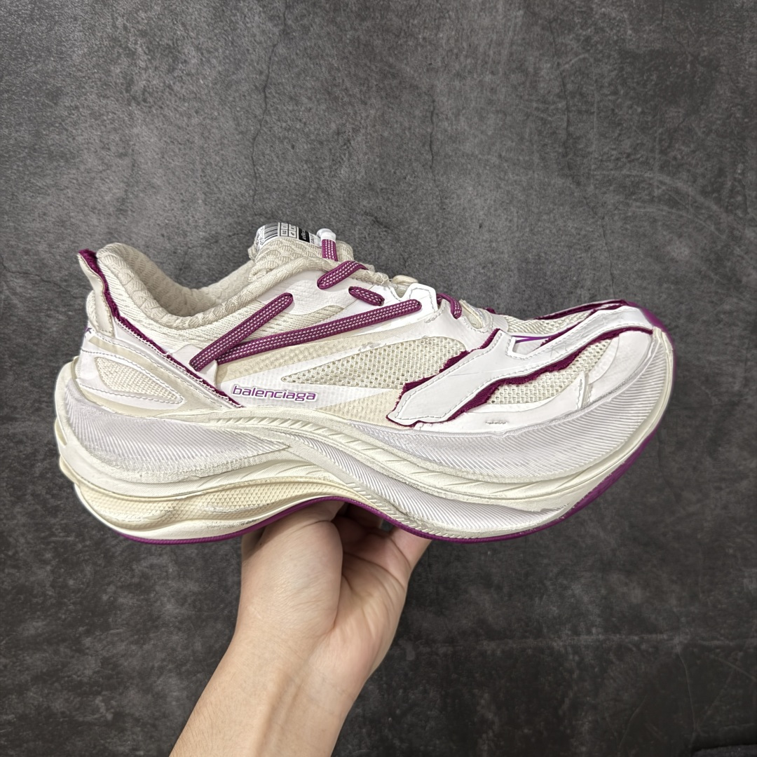 【i8纯原】Balenciaga巴黎世家26代 Jet 压纹印花 圆头厚底4.25cm 低帮 老爹鞋 男款 米紫色 市场老牌巴黎世家大厂出品 品质价格无需多言 原鞋原材料打造 一比一细节还原 此款相对之前款式轻质很多 超厚鞋底增高4-5cm 高街风格-莆田鞋