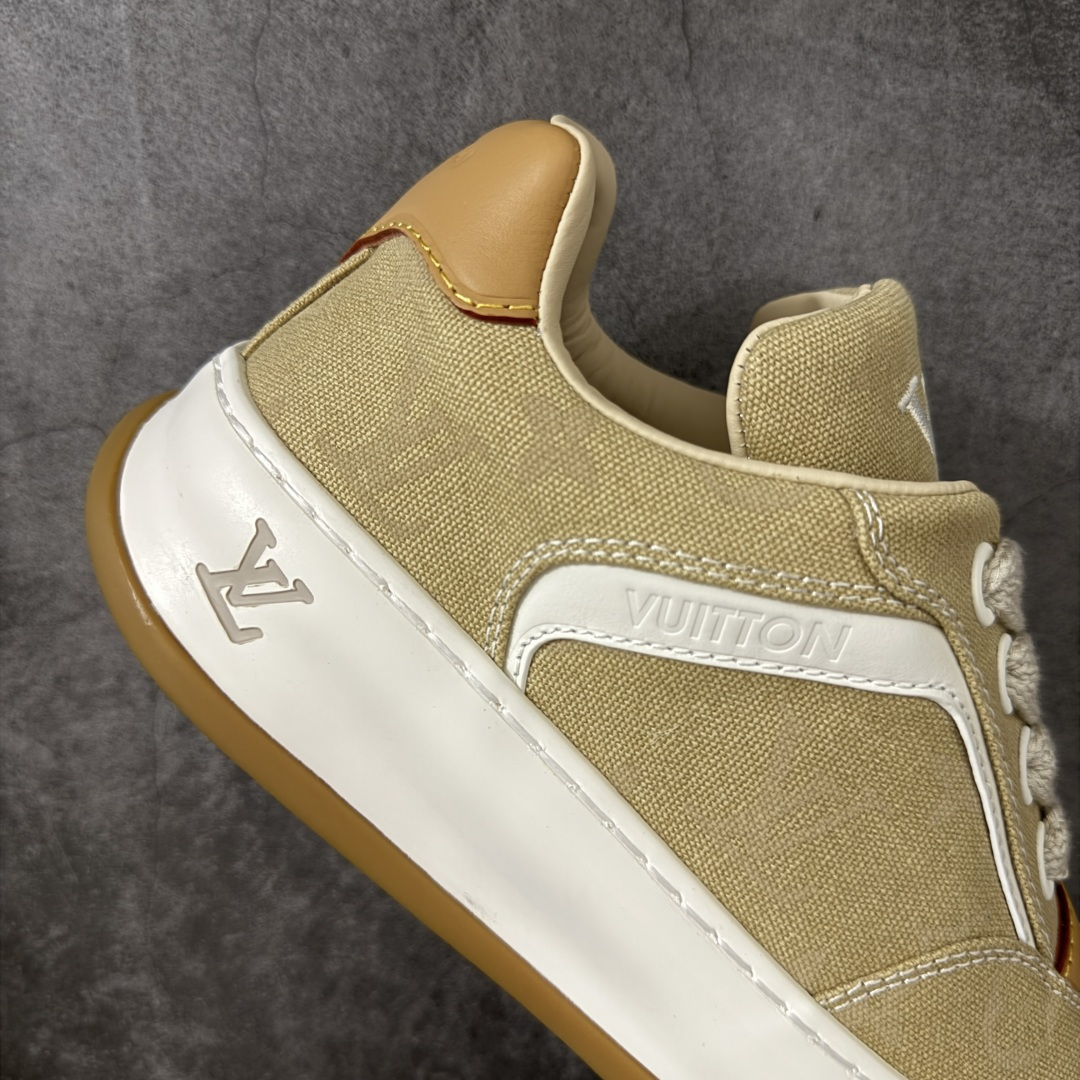 图片[7]-【专柜版/海淘代购】 LV 路易威登LOUIS VUITTON Tilted Low Sneakers 倾斜系列低帮复古休闲运动文化百搭板鞋 2026早春款板鞋 饼干鞋 市场最顶天花板 礼盒包装 正确细节 原鞋原材料1：1打造 完美版型做工 欢迎对比市场任何品质的货品 广东原产 升级原楦型开发纸版 包装说明书防尘布袋物件(附送官方快递加固牛皮纸外盒!!)#采用Monogram 丹宁布鞋面材质#鞋垫嵌入软脚感EVA物料#后跟耐弯折滴塑支撑片#全新开发TPR光泽组合隔色鞋底❗ 尺码：39 40 41 42 43 44 45 46-莆田鞋