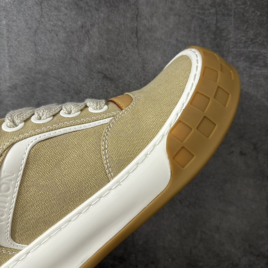 图片[6]-【专柜版/海淘代购】 LV 路易威登LOUIS VUITTON Tilted Low Sneakers 倾斜系列低帮复古休闲运动文化百搭板鞋 2026早春款板鞋 饼干鞋 市场最顶天花板 礼盒包装 正确细节 原鞋原材料1：1打造 完美版型做工 欢迎对比市场任何品质的货品 广东原产 升级原楦型开发纸版 包装说明书防尘布袋物件(附送官方快递加固牛皮纸外盒!!)#采用Monogram 丹宁布鞋面材质#鞋垫嵌入软脚感EVA物料#后跟耐弯折滴塑支撑片#全新开发TPR光泽组合隔色鞋底❗ 尺码：39 40 41 42 43 44 45 46-莆田鞋