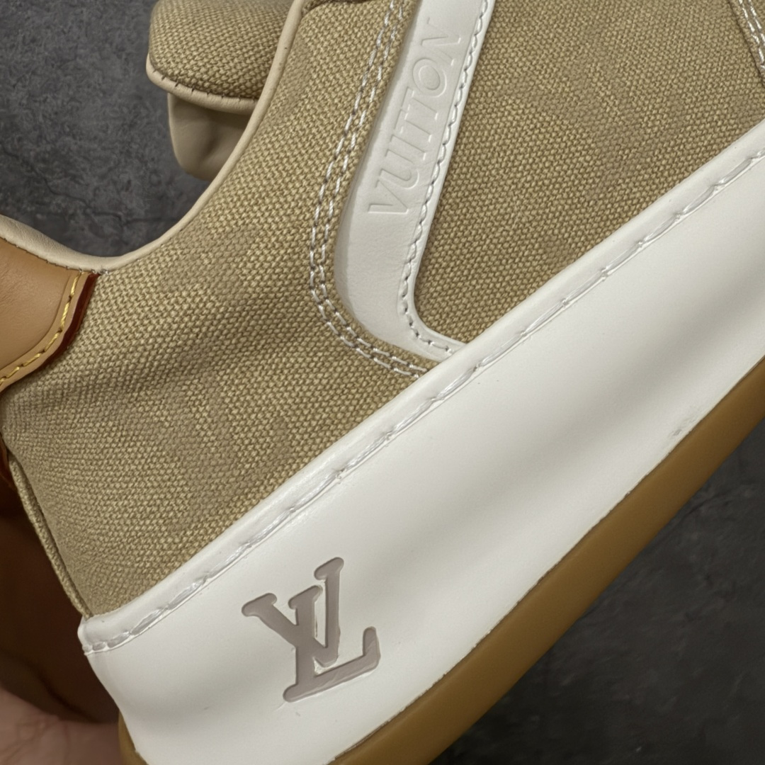 图片[3]-【专柜版/海淘代购】 LV 路易威登LOUIS VUITTON Tilted Low Sneakers 倾斜系列低帮复古休闲运动文化百搭板鞋 2026早春款板鞋 饼干鞋 市场最顶天花板 礼盒包装 正确细节 原鞋原材料1：1打造 完美版型做工 欢迎对比市场任何品质的货品 广东原产 升级原楦型开发纸版 包装说明书防尘布袋物件(附送官方快递加固牛皮纸外盒!!)#采用Monogram 丹宁布鞋面材质#鞋垫嵌入软脚感EVA物料#后跟耐弯折滴塑支撑片#全新开发TPR光泽组合隔色鞋底❗ 尺码：39 40 41 42 43 44 45 46-莆田鞋