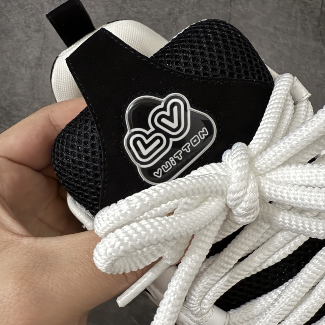图片[6]-【海淘代购版】驴家Louis Vuitton 路易威登 LV Skate 低帮休闲板鞋 全新海淘代购同渠道品质 高端零售 外贸充正专供 原版购入开发 ZP级全套包装 完美楦型 正确卡色 大底TPU 质感媲美原版 细节与原版一致 请注意区分市面通货材 尺码：38 39 40 41 42 43 44 45 注意：46码可以订制 （订制的尺码无质量问题不退不换）-莆田鞋