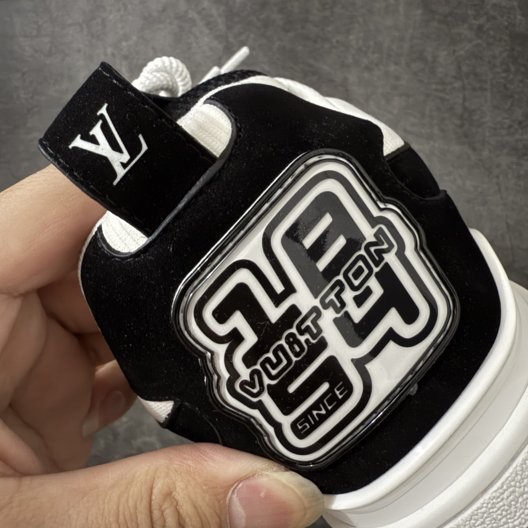 图片[2]-【海淘代购版】驴家Louis Vuitton 路易威登 LV Skate 低帮休闲板鞋 全新海淘代购同渠道品质 高端零售 外贸充正专供 原版购入开发 ZP级全套包装 完美楦型 正确卡色 大底TPU 质感媲美原版 细节与原版一致 请注意区分市面通货材 尺码：38 39 40 41 42 43 44 45 注意：46码可以订制 （订制的尺码无质量问题不退不换）-莆田鞋