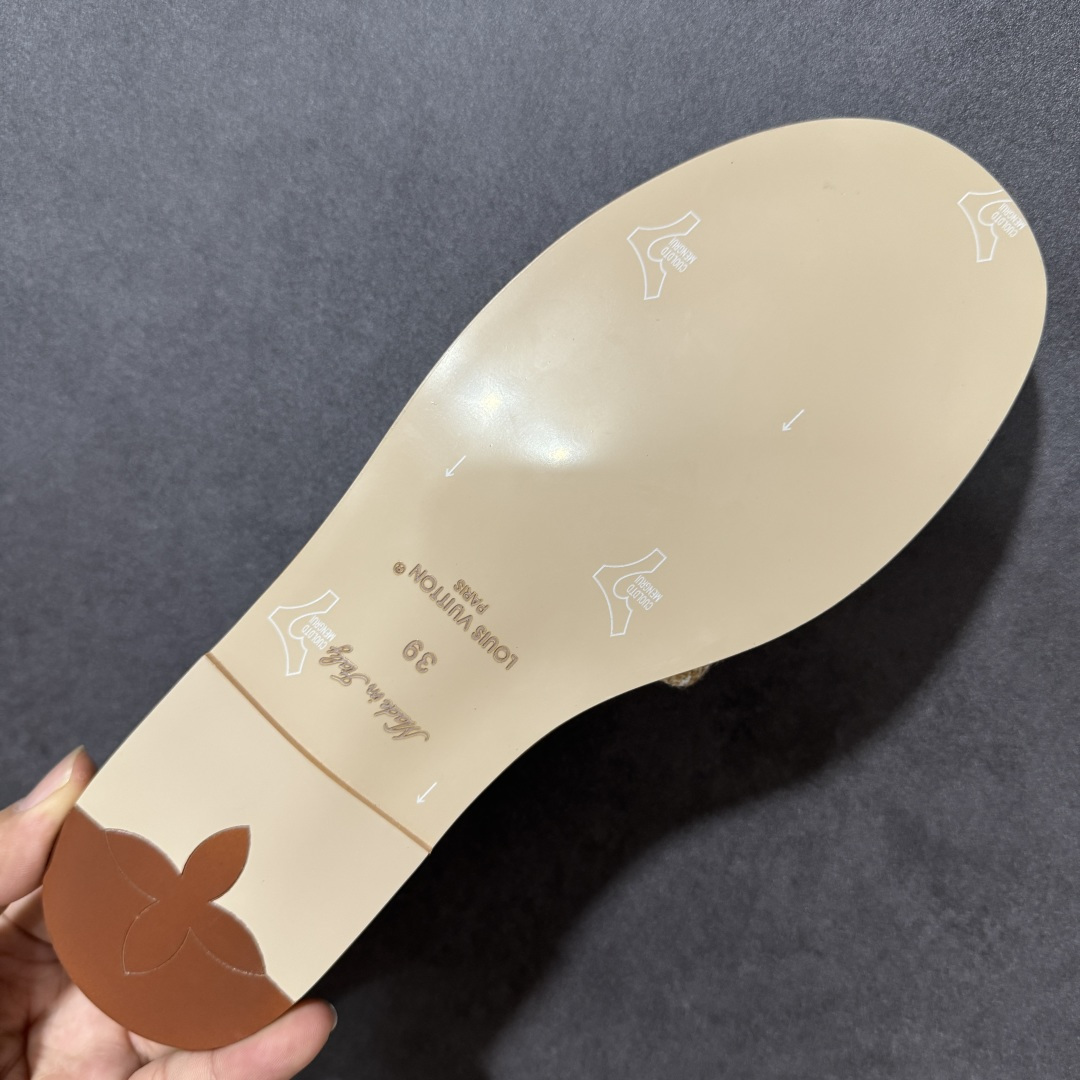 图片[9]-【广东版】LV 26S 平底 一字拖鞋1.5cm 女款 尺码：35-40-选品中心