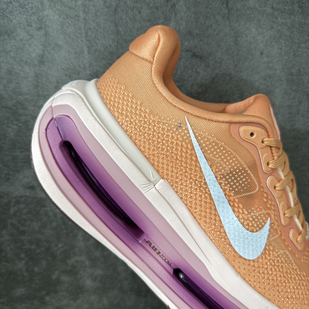 Nike VOMERO PREMIUM 耐克 舒适减震防滑 低帮跑步鞋全掌ReactX泡绵中底 前掌和后