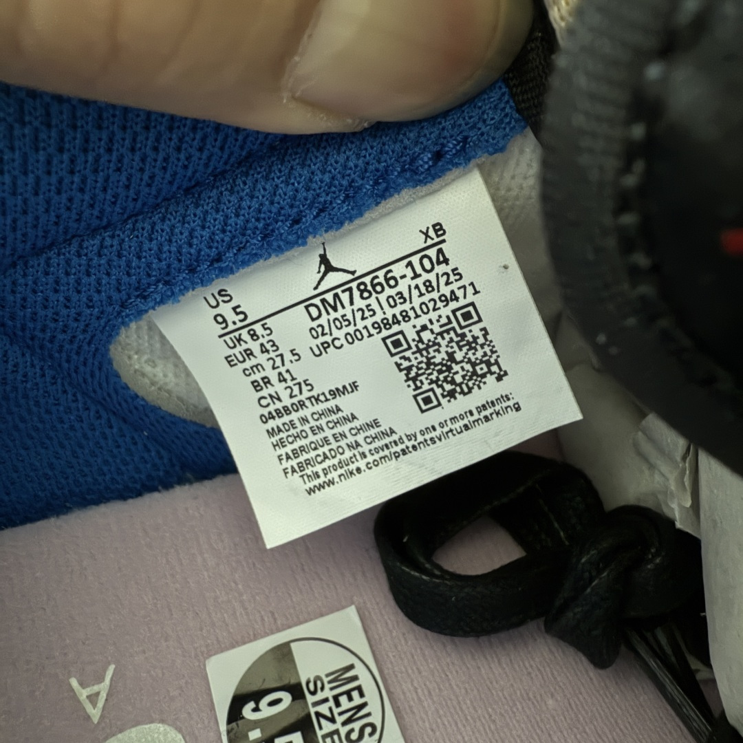 图片[7]-【GX2.0海外版】Travis Scott x Air Jordan AJ1 Low OG SP TS联名闪电倒钩低帮 DM7866-104 目前市面唯一正确版本 知名大厂出品 纯原第一梯队版本 产品品控稳定性领先行业 各方面均可对飙市面通货版 SZ原厂全套原楦原纸板冲刀磨具开发 原厂皮料加持 原厂港宝加持定型后跟R度完美 同源原厂电绣 鬼脸飞翼针数密度立体效果一致 百分百一致原鞋 原厂拉帮工艺 针距密度一致 后跟弧度收口自然不对折 极致一眼正品既视感 进口玻璃冲刀皮料裁剪零毛边 全鞋电脑针车工艺 品控清洁度最高QC检验标准 免检产品 原厂订购鞋盒、鞋标、防尘纸、鞋撑、鞋带 追求极致的原厂味道 尺码：36-48.5-莆田鞋