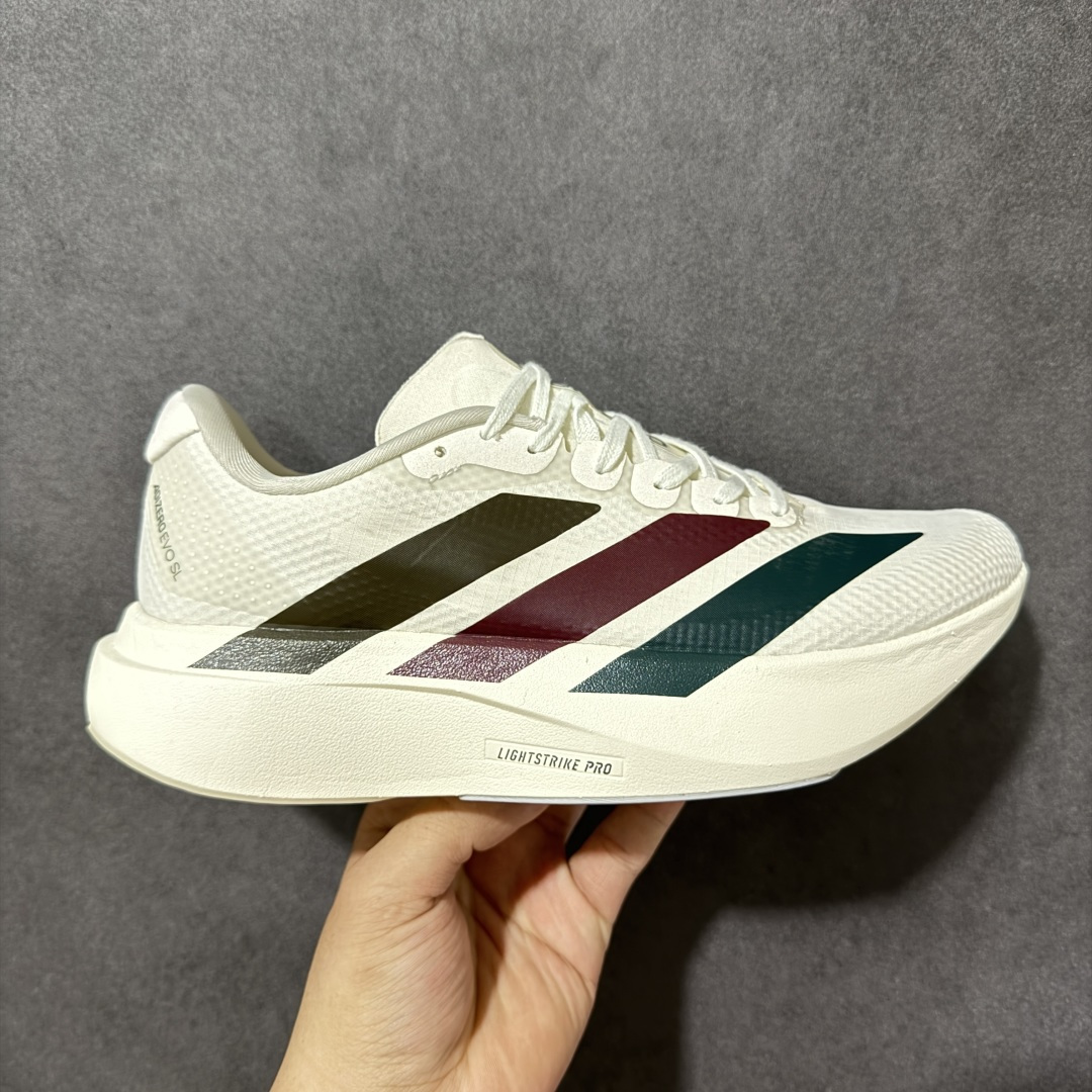 【公司级】Adidas Adizero Evo SL 2代 阿迪超轻透气缓震跑鞋 棕红绿 #以令人难以置信的138克重量，刷新了跑鞋轻量化的记录，阿迪在材料科学和工艺技术上的深厚积累。 #全新鞋款采用Lightweight Upper材料，让穿着者几乎能够体验到一种\”裸足\”的感觉 货号：KK3675 尺码：36 36.5 37 38 38.5 39 40 40.5 41 42 42.5 43 44 44.5 45-莆田鞋