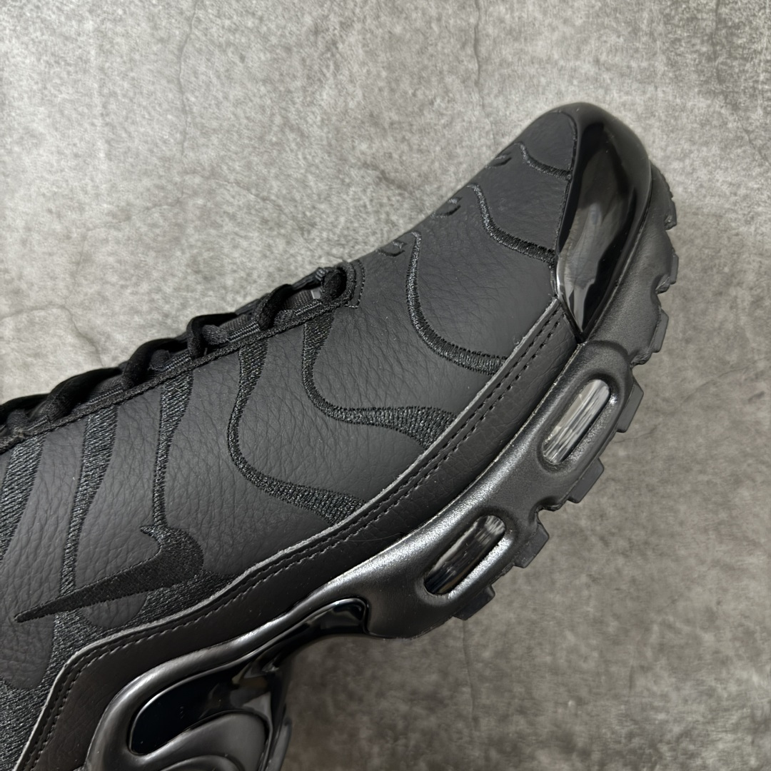 图片[6]-【Max纯原版】Nike Air Max Plus TN气垫系列跑鞋 全新一比一高端版本 真正的市场T1品质 更多配色陆续出货 真正的用心研发 一点一点抠出来的 品质 品控细节 随便闭眼对比市场任何版本 全套原纸板楦头开发 完美呈现版型 工艺流程均与原鞋保持一致 Turned Air 中底缓震技术 鞋面弧度与大底弧度一致 鞋头正确TPU材质 鞋面高频TPU材质1.0厚度 原鞋一致层次感 超越公司货的品控标准 多道QC质检 货号：AJ2029-001 尺码：36 36.5 37.5 38 38.5 39 40 40.5 41 42 42.5 43 44 44.5 45 46-莆田鞋