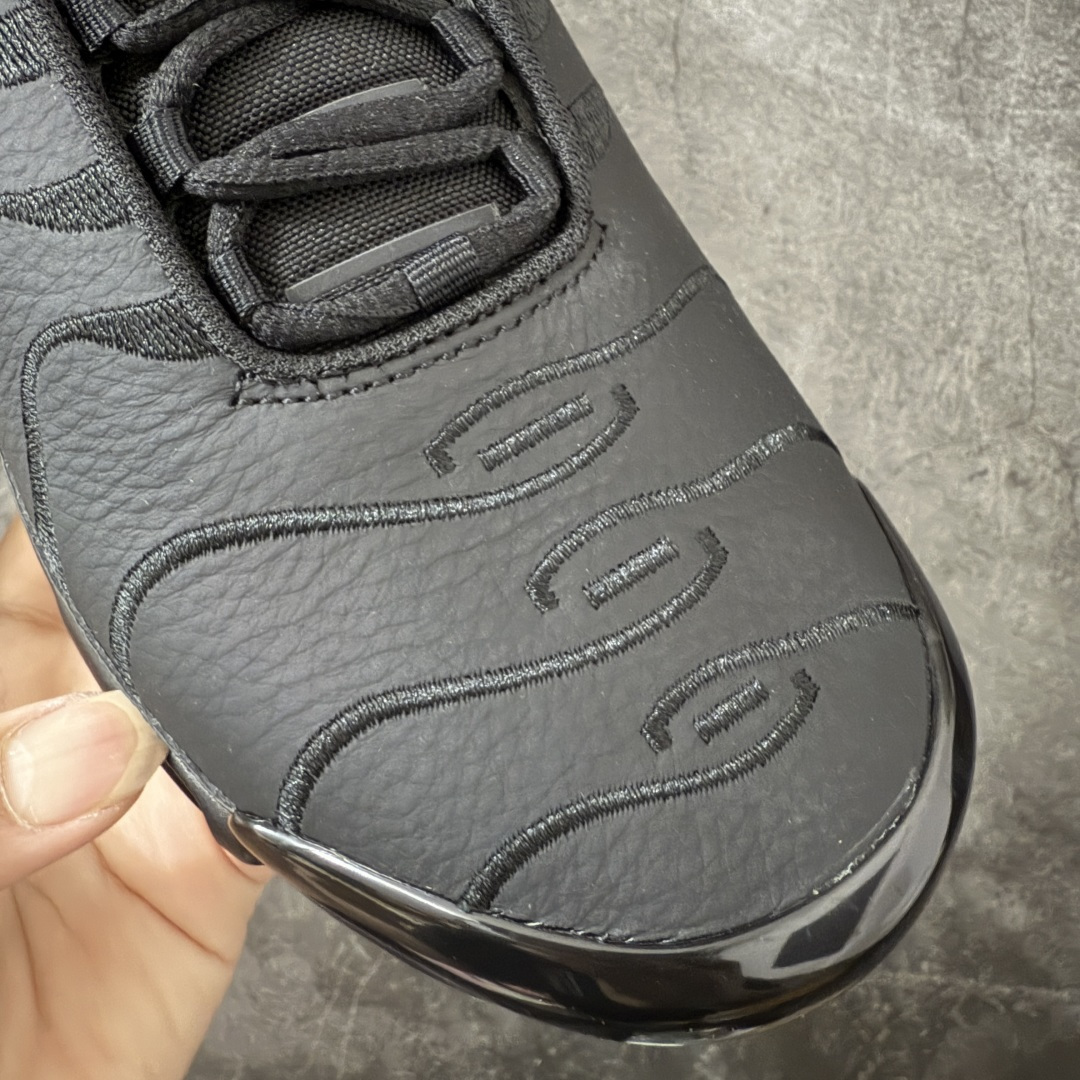 图片[5]-【Max纯原版】Nike Air Max Plus TN气垫系列跑鞋 全新一比一高端版本 真正的市场T1品质 更多配色陆续出货 真正的用心研发 一点一点抠出来的 品质 品控细节 随便闭眼对比市场任何版本 全套原纸板楦头开发 完美呈现版型 工艺流程均与原鞋保持一致 Turned Air 中底缓震技术 鞋面弧度与大底弧度一致 鞋头正确TPU材质 鞋面高频TPU材质1.0厚度 原鞋一致层次感 超越公司货的品控标准 多道QC质检 货号：AJ2029-001 尺码：36 36.5 37.5 38 38.5 39 40 40.5 41 42 42.5 43 44 44.5 45 46-莆田鞋