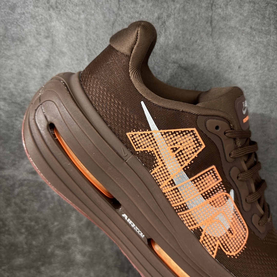 图片[7]-【公司级】Nike VOMERO PREMIUM 耐克 舒适减震防滑 低帮跑步鞋 全掌ReactX泡绵中底 前掌和后跟还配备了Air Zoom气垫单元 据说跑起来更快更舒适哦 这次最大的升级点 首次引入了ReactX泡绵 货号：IQ7314-200 尺码：36 36.5 37.5 38 38.5 39 40 40.5 41 42 42.5 43 44 45 46-莆田鞋